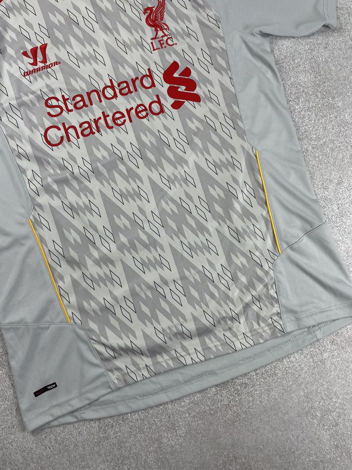 Warrior Liverpool Warrior 2012/2013 Home Shirt Soccer Jersey Size US L / EU 52-54 / 3 - 3 Thumbnail