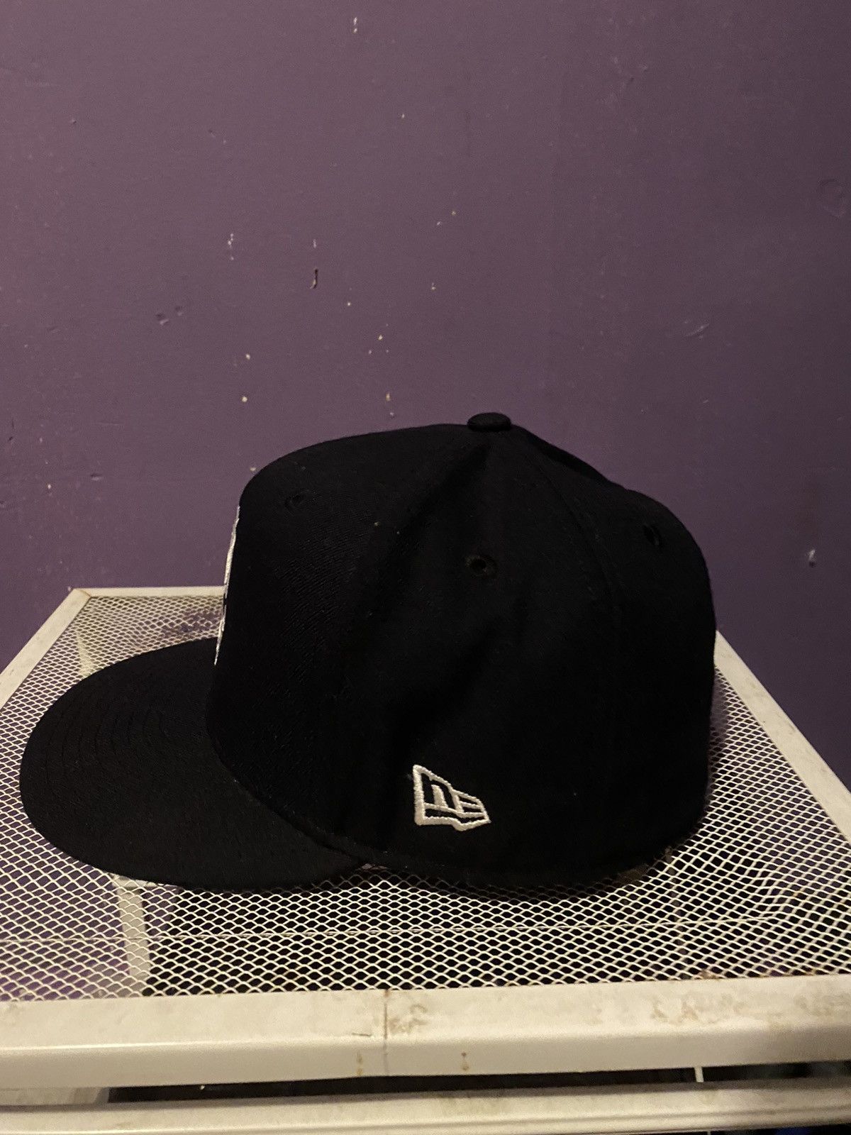 Sinclair Global Kill Complacency NY Skull Fitted Hat GRAY BRIM ( SZ 7 ! ) Size ONE SIZE - 4 Thumbnail