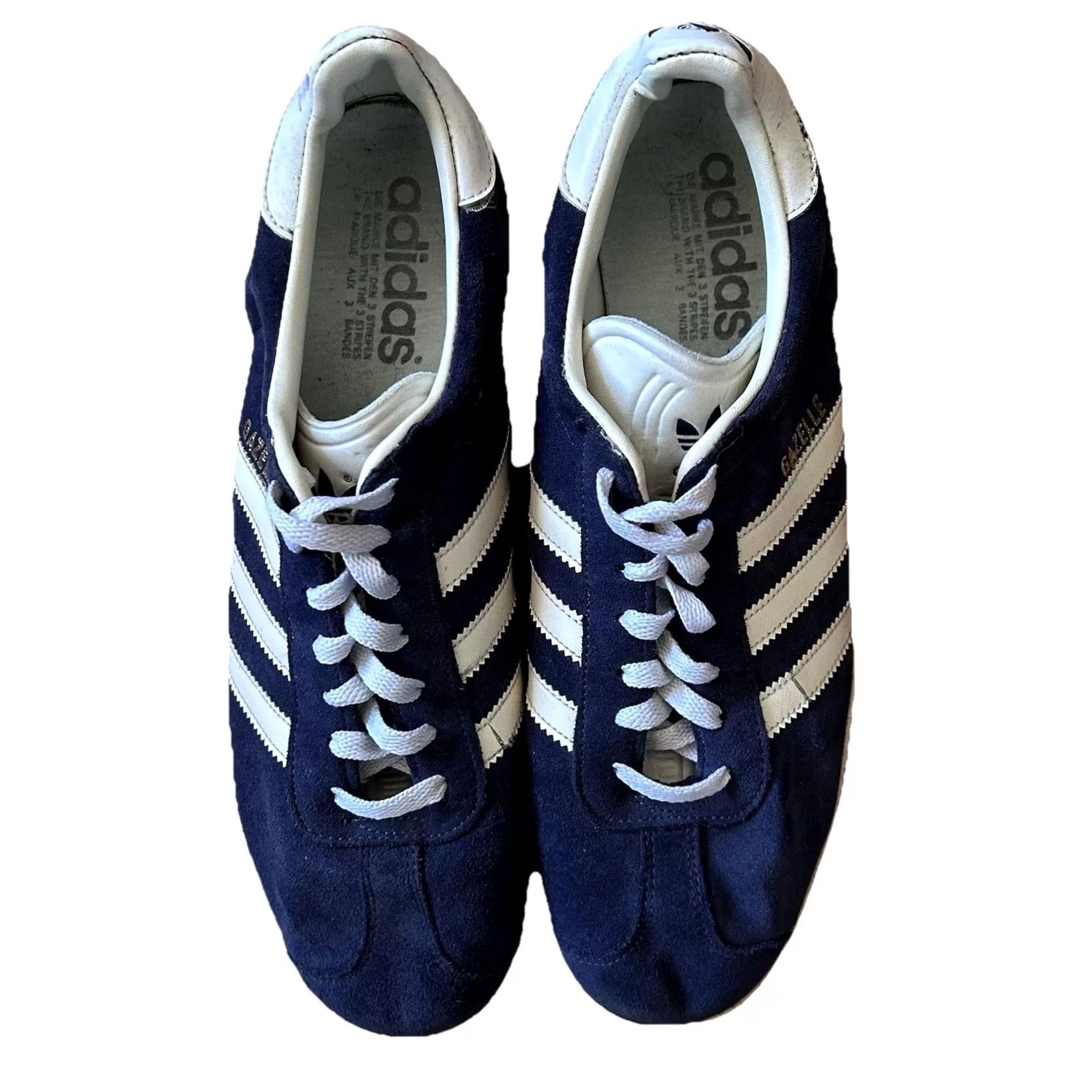 Adidas VINTAGE Adidas Gazelle Navy Blue suede Size 13 Mens Sneaker 90s Size US 13 / EU 46 - 3 Thumbnail