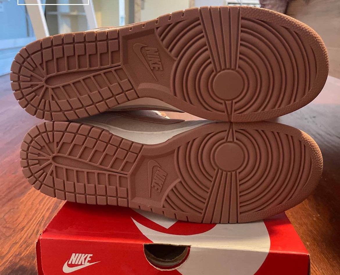 Nike 🏵Dunk Low Premium ‘Fossil Rose’🏵 2022 Size US 10.5 / EU 43-44 - 6 Thumbnail