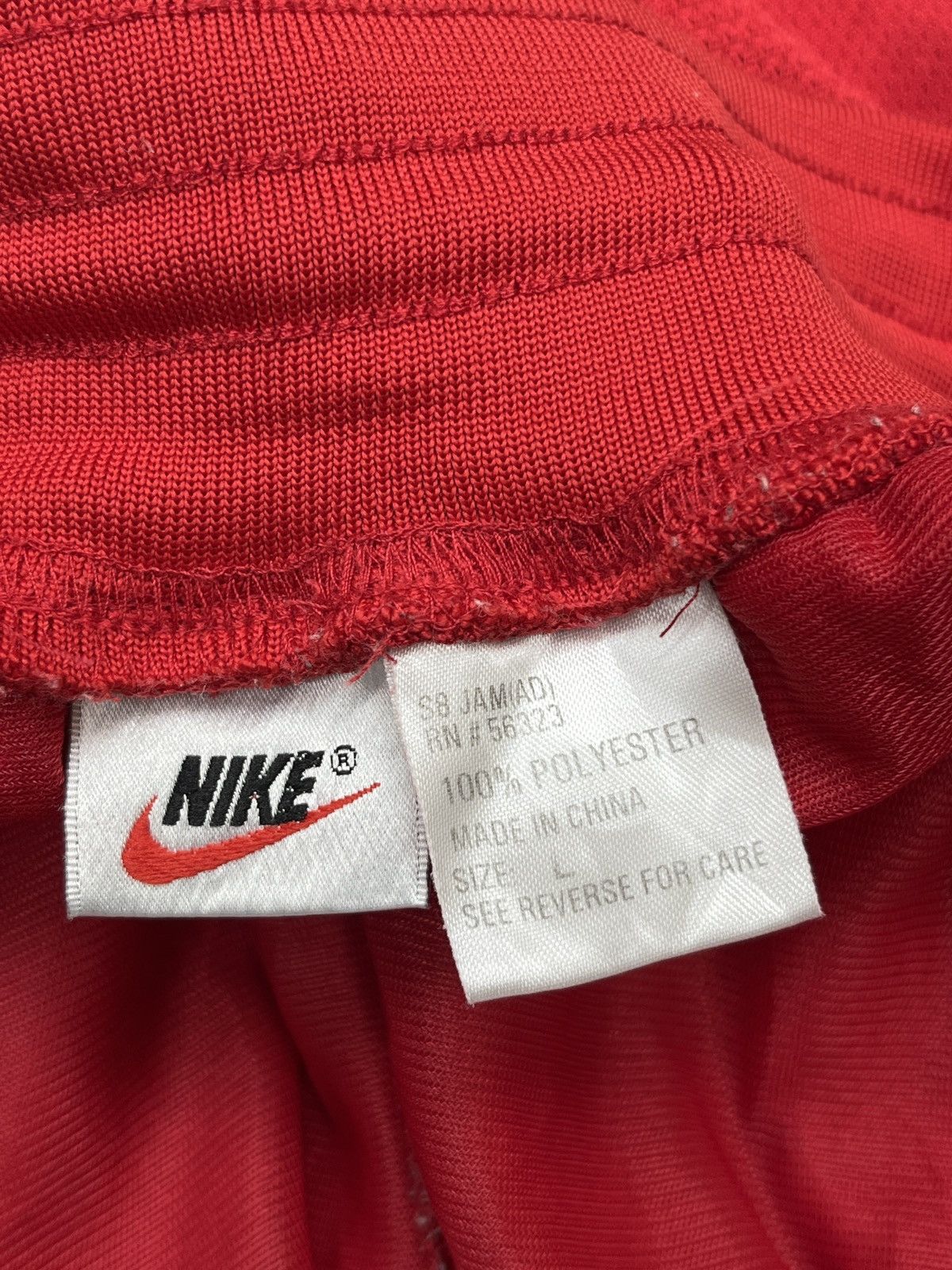Nike 🔥🔥🔥STEALS VTG NIKE NBA CHICAGO BULLS SHORTS Size US 36 / EU 52 - 11 Thumbnail