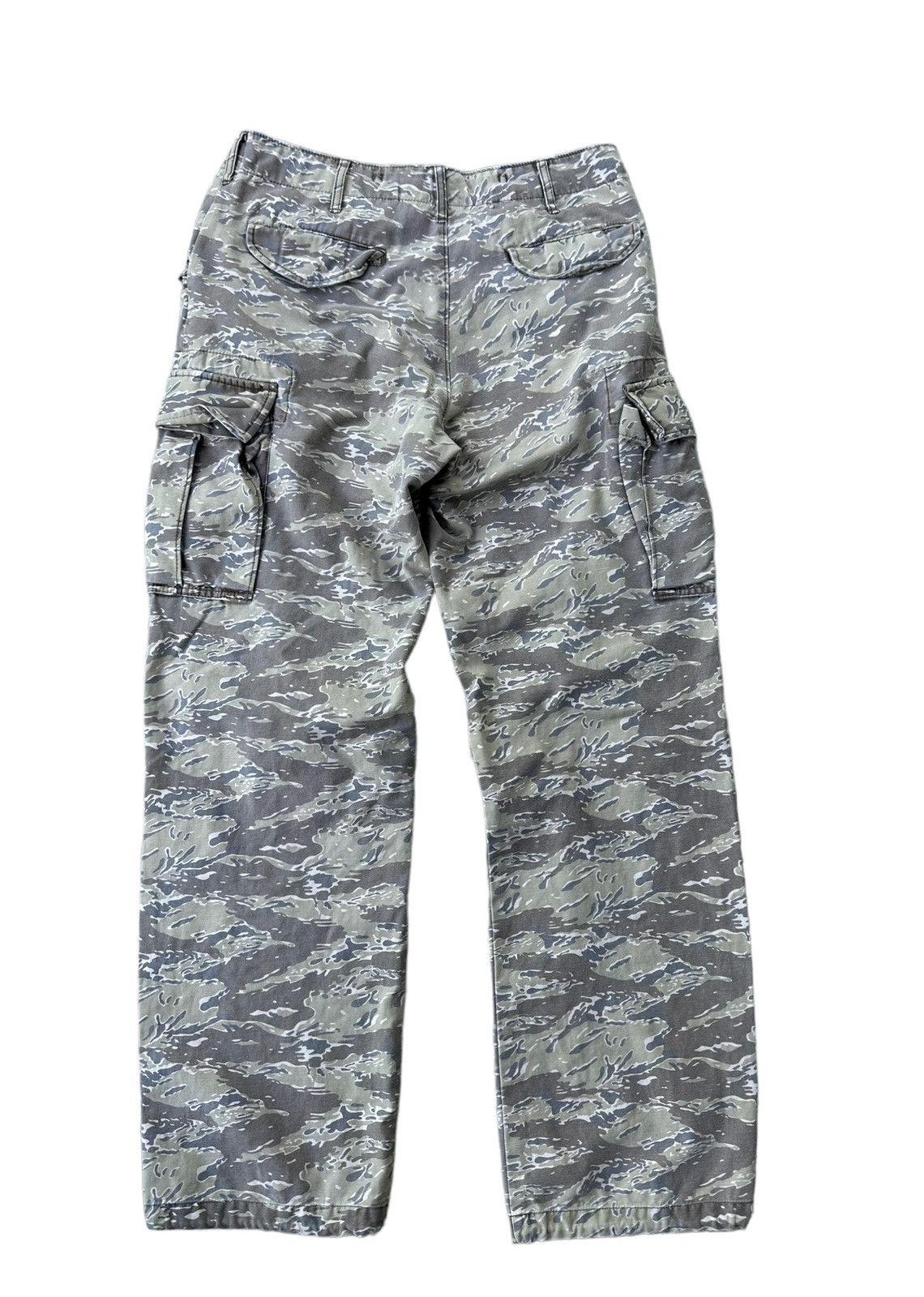 Uniqlo Uniqlo army cargo pants Size US 32 / EU 48 - 6 Thumbnail