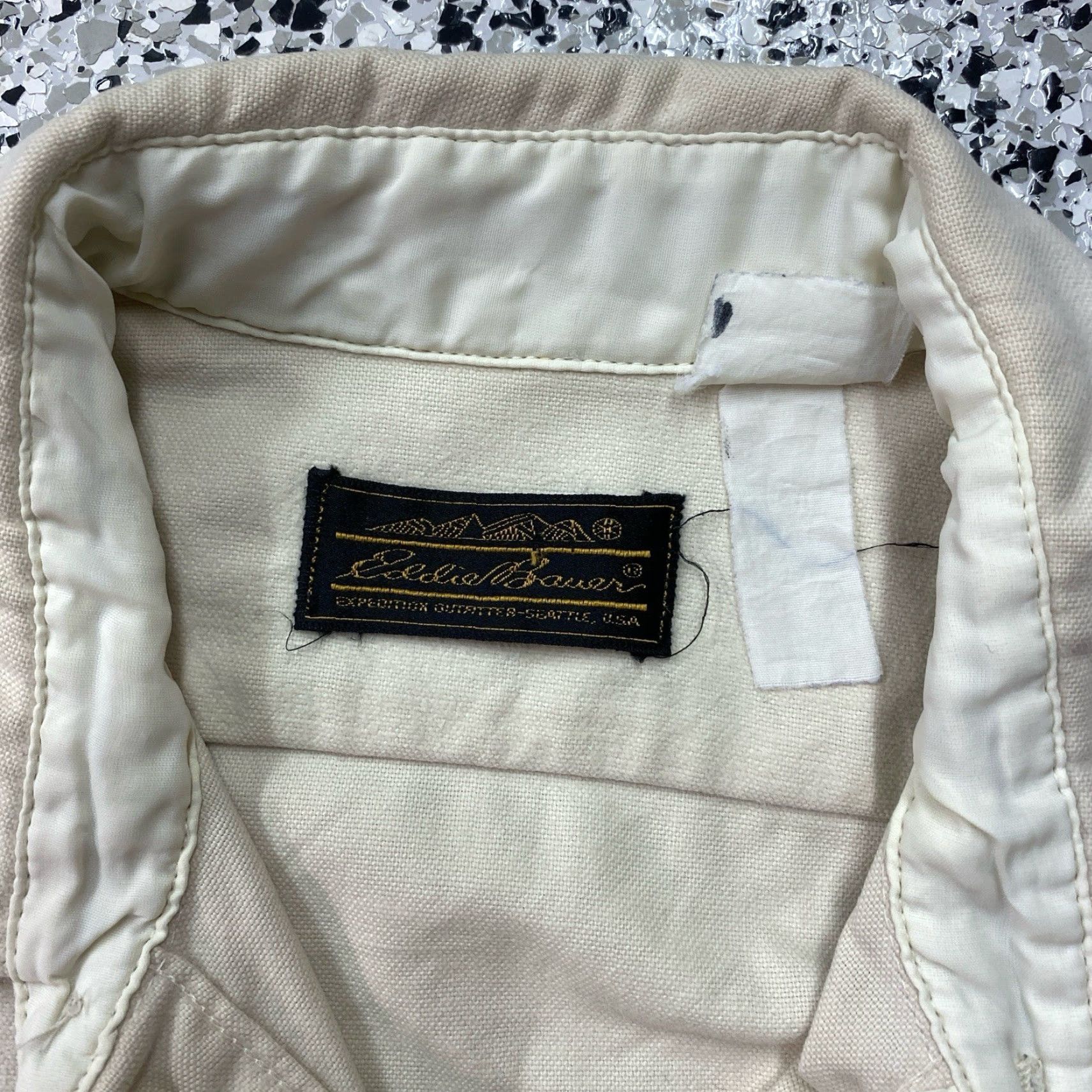 Eddie Bauer VINTAGE Eddie Bauer Shirt Button-Up 70s Beige Tan Chamois Cloth XL Men’s Classic Button-Down Shirt Size US XL / EU 56 / 4 - 2 Thumbnail