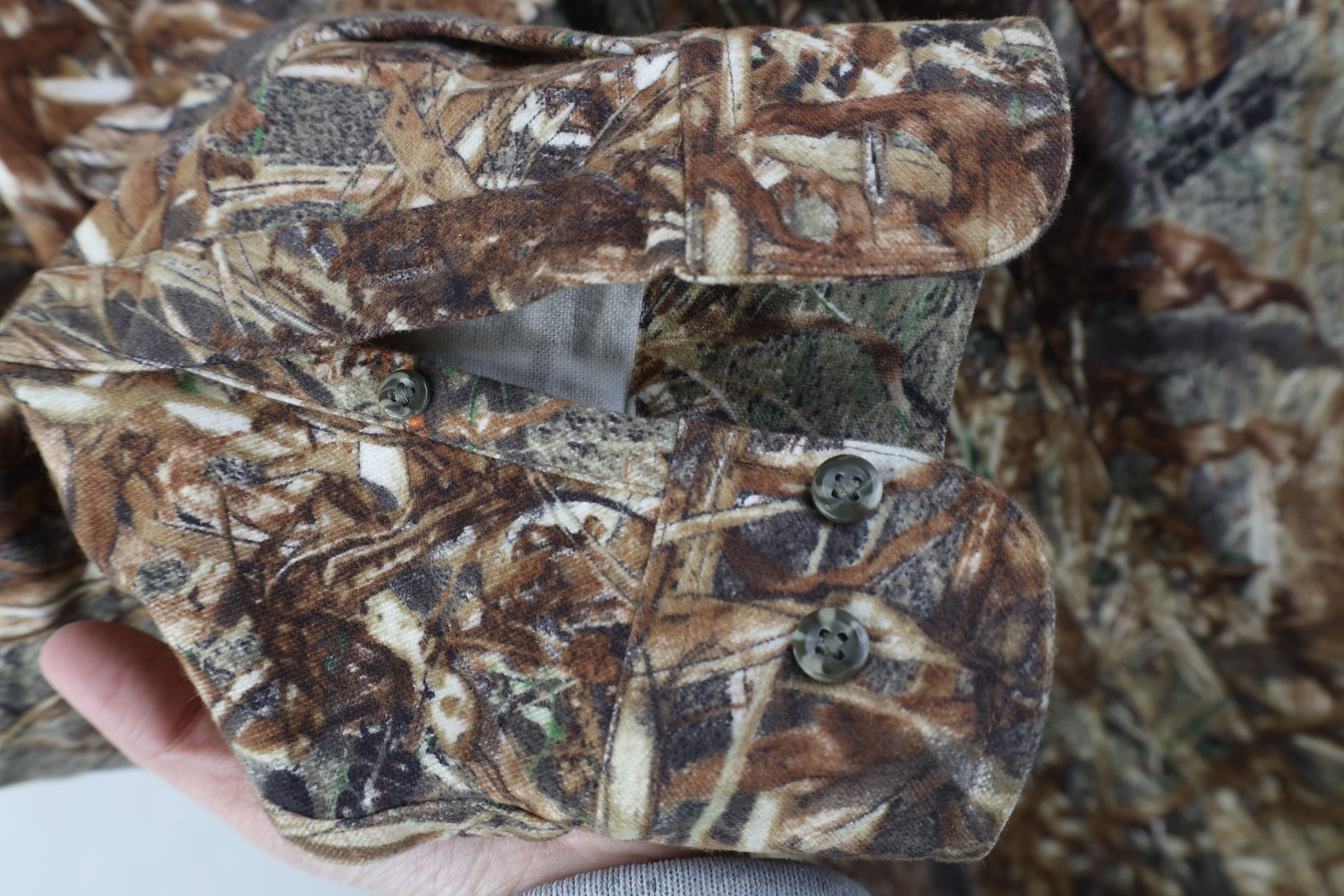 Mossy Oaks Vintage Mossy Oak Camouflage Cloth Collared Button Shirt Size US XXL / EU 58 / 5 - 8 Thumbnail