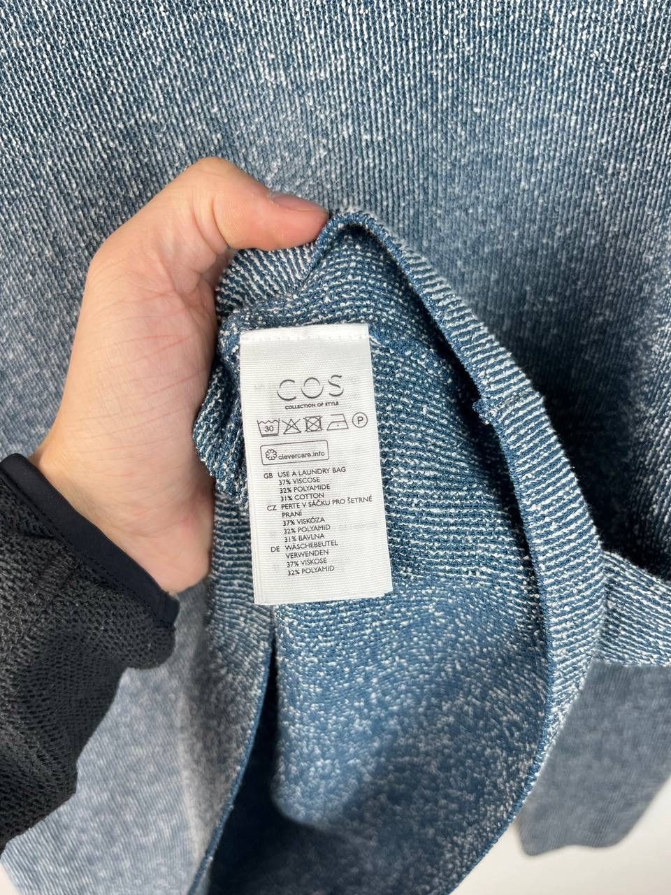 Cos Cos luxury sweaters size M Size US M / EU 48-50 / 2 - 4 Thumbnail