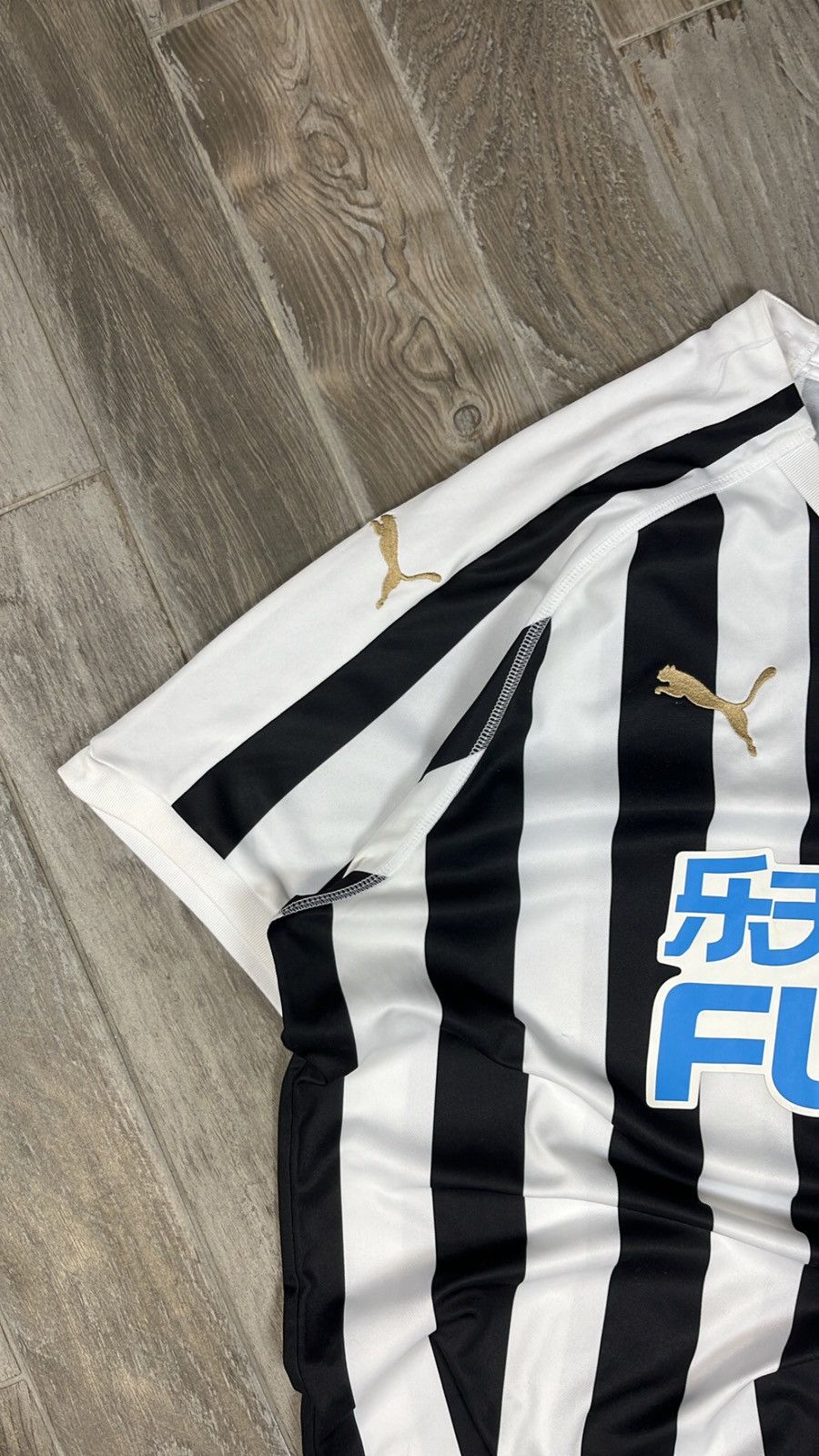 Puma Puma New Castle United Soccer Jersey Home Football Shirt Size US XL / EU 56 / 4 - 5 Thumbnail