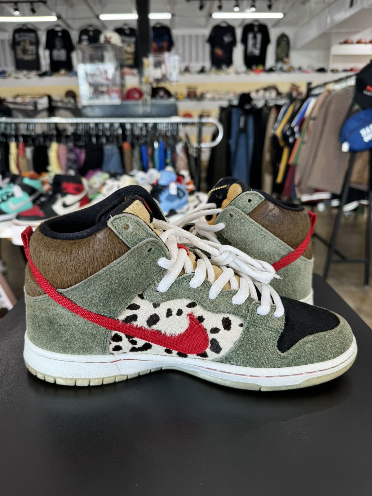 Nike Nike SB Dunk High Dog Walker Sz. 10 Size US 10 / EU 43 - 4 Thumbnail
