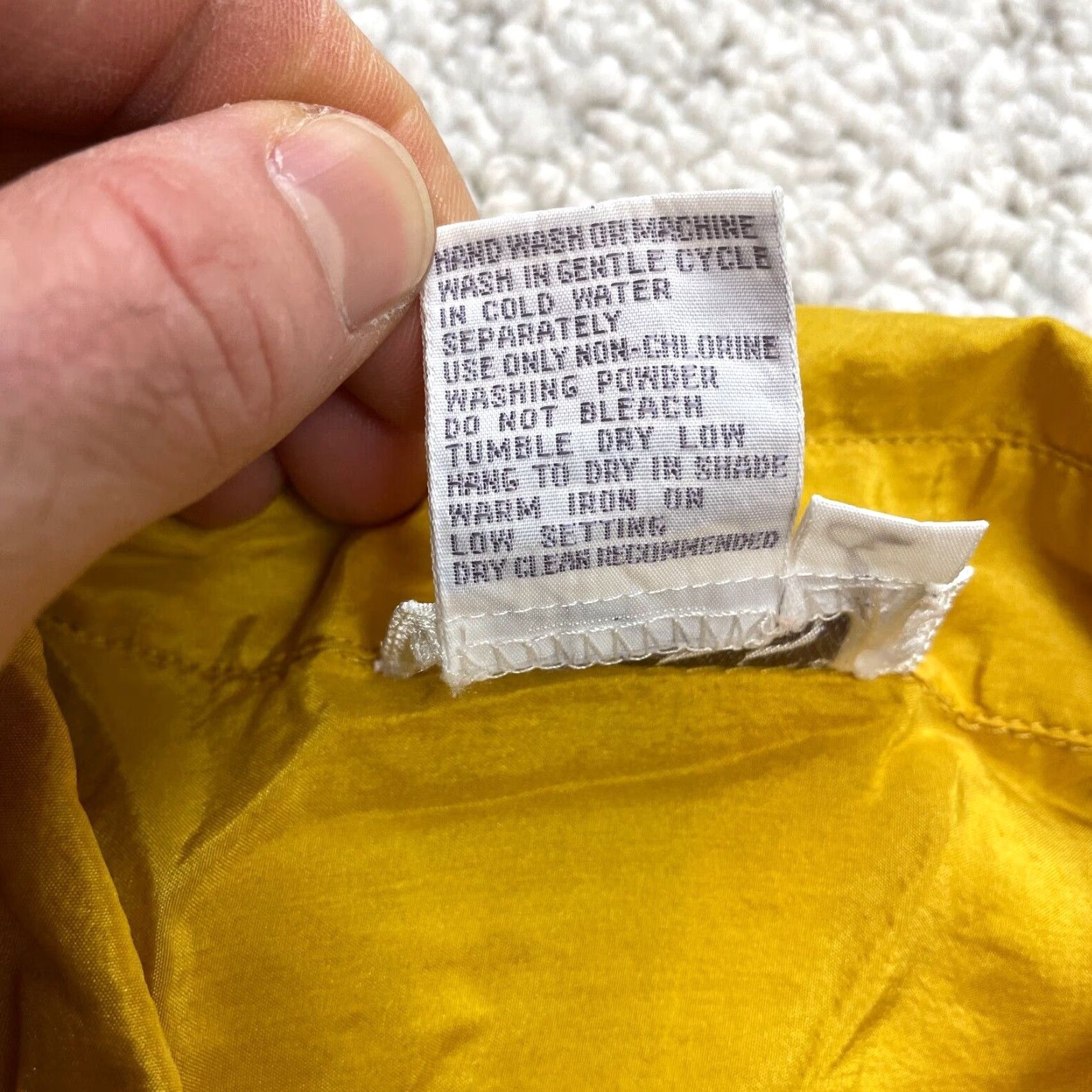 Vintage Tess Silk Button-Up Top Womens Large Yellow Short Sleeve Blouse 100% Silk Casual Business Formal Workwear Size L / US 10 / IT 46 - 4 Thumbnail