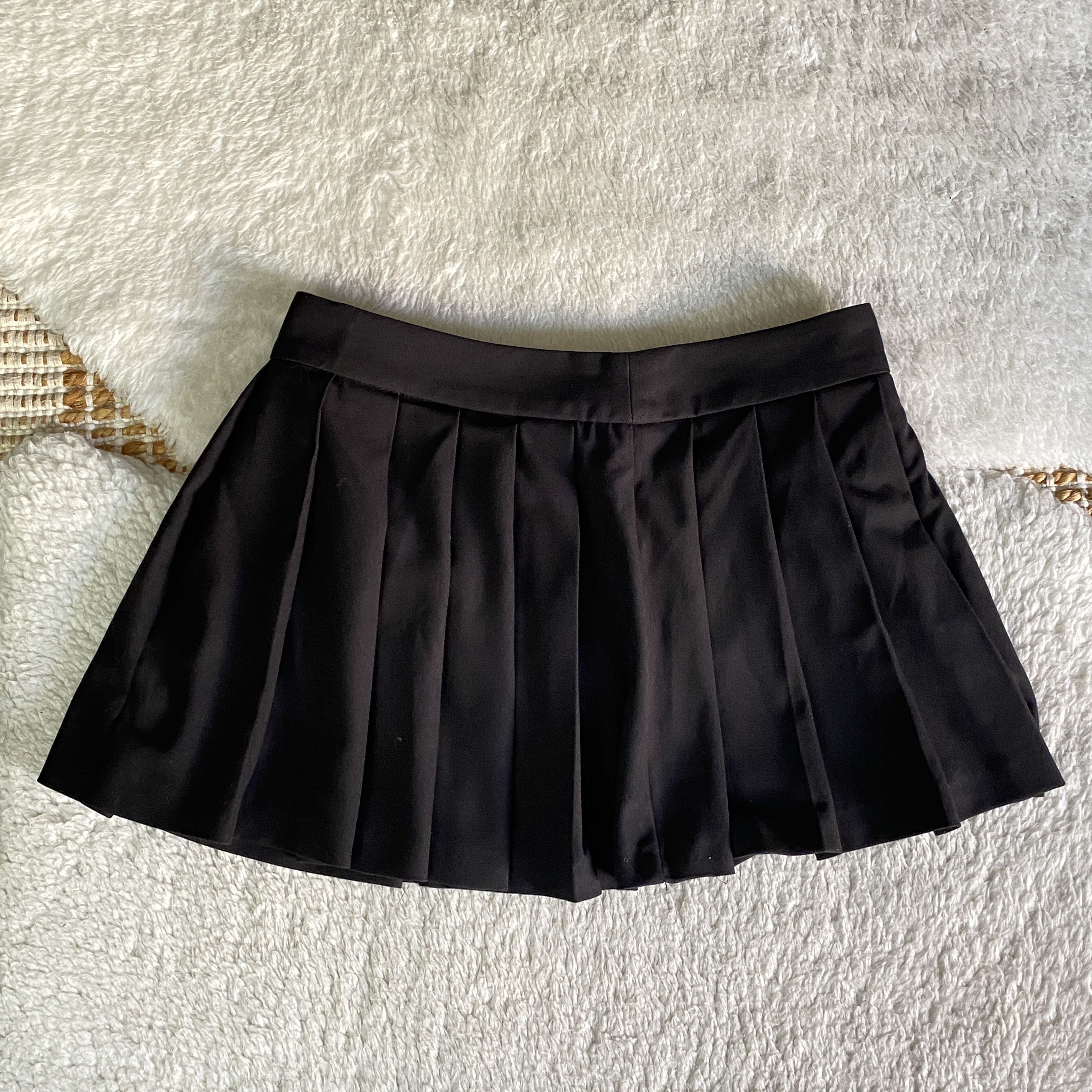 Zara ZARA Black Pleated Mini Skort Skirt with Inner Shorts Size 26" / US 2 / IT 38 - 1 Thumbnail