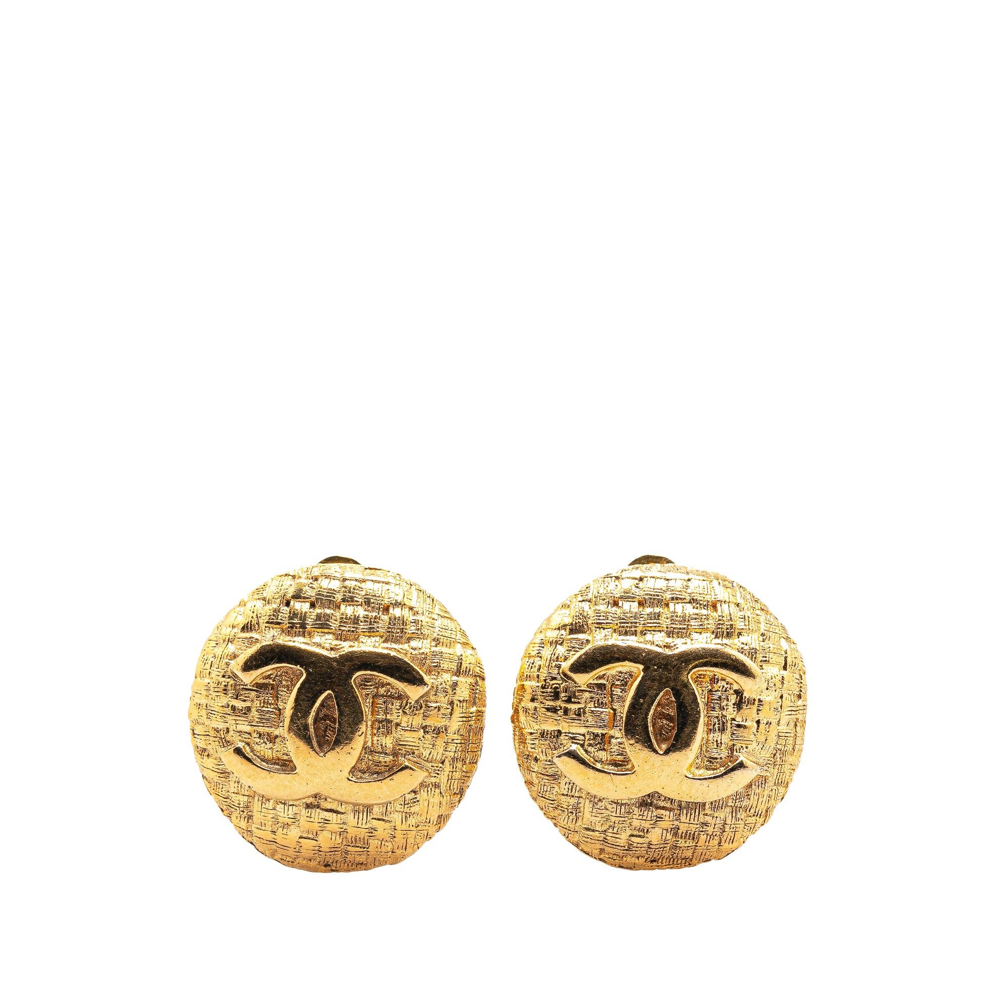 Chanel Chanel Gold Plated CC Round Clip on Earrings Gold Size ONE SIZE - 1 Thumbnail