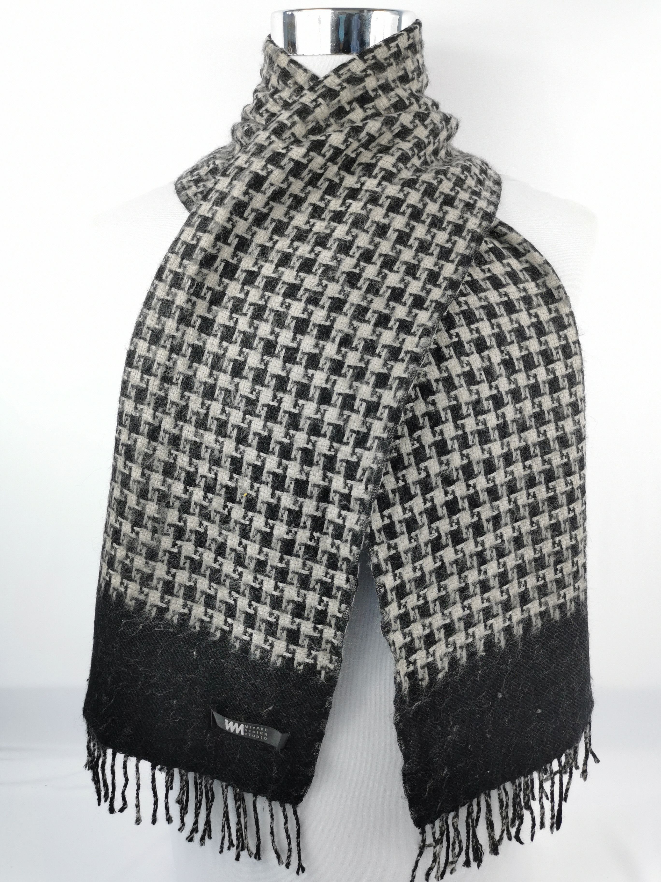 Issey Miyake Issey miyake scarf muffler Size ONE SIZE - 1 Thumbnail