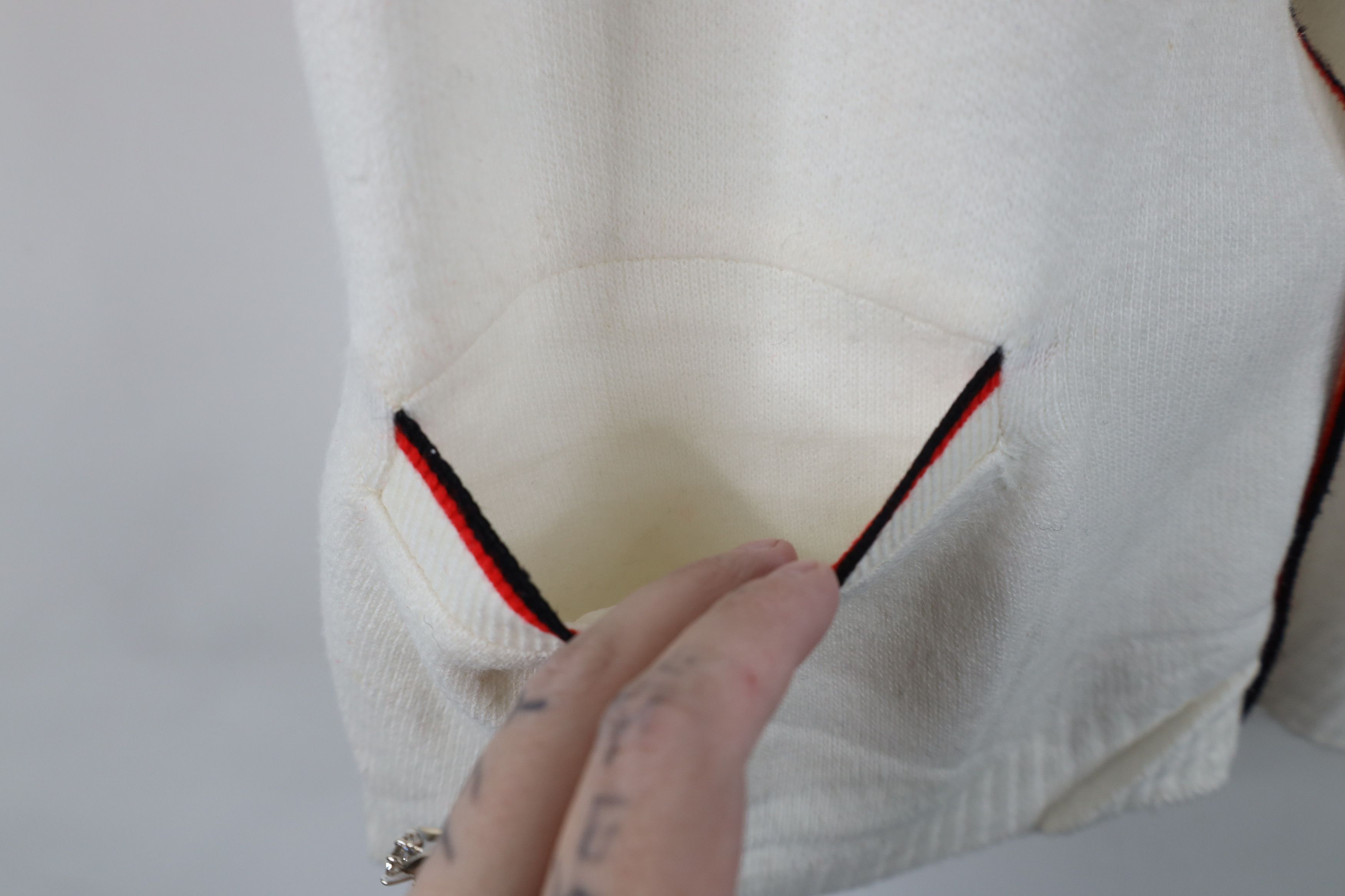 Vintage Vintage 50s Rockabilly Cat Eye Button Soft Knit Sweater Vest Size US M / EU 48-50 / 2 - 7 Thumbnail