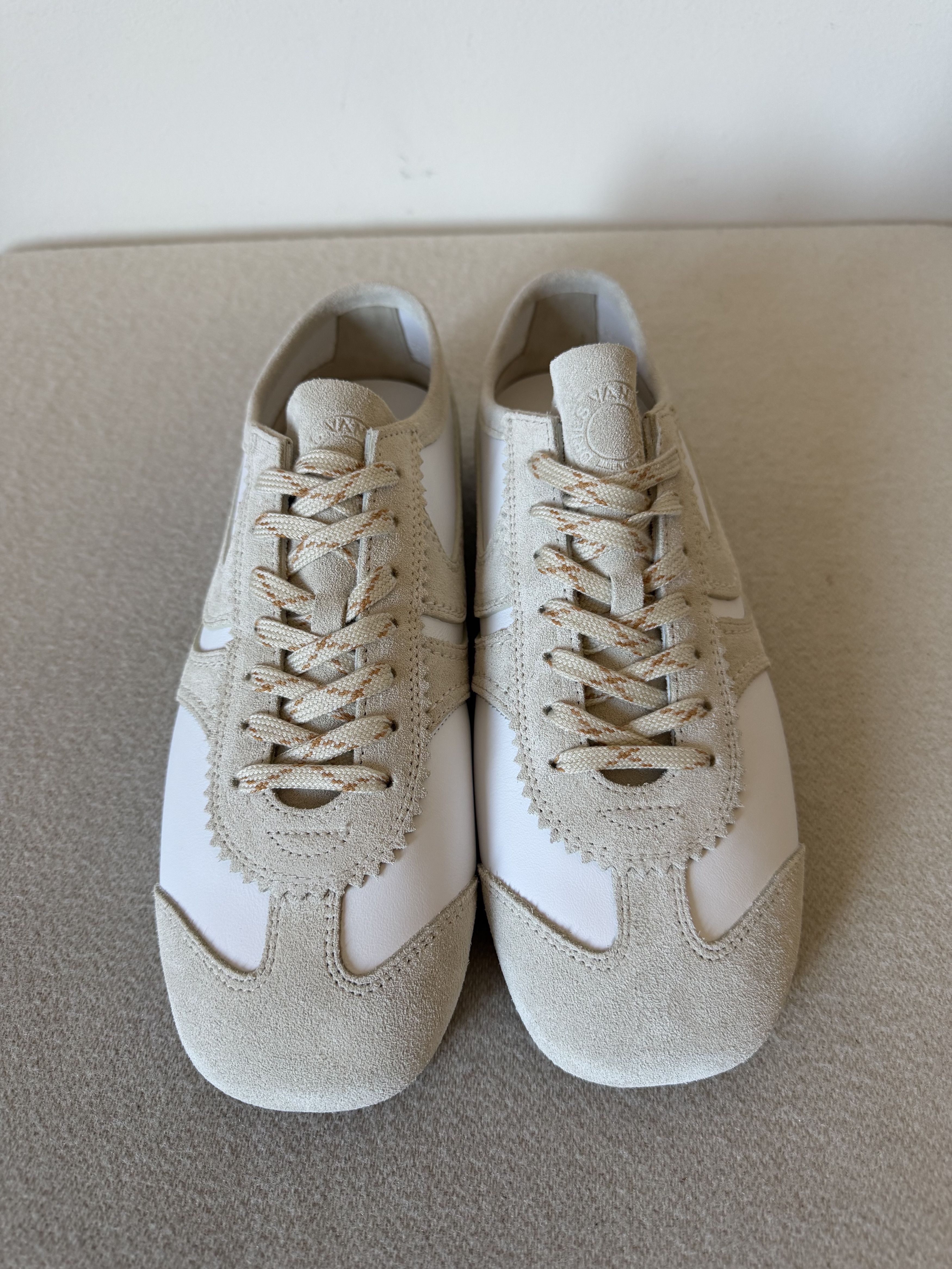Dries Van Noten Dries Van Noten Suede Sneakers in White Size US 8 / EU 41 - 4 Thumbnail