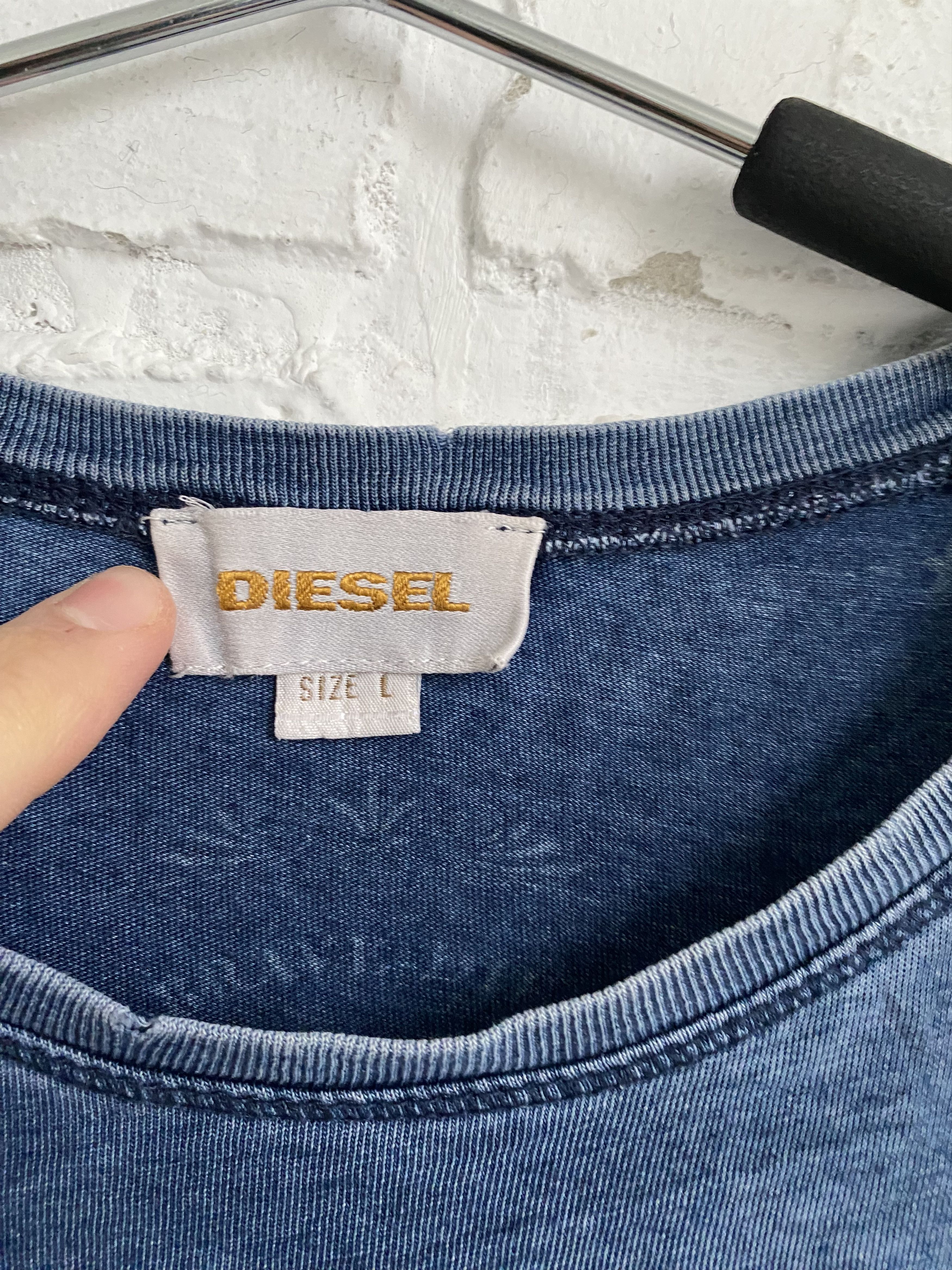 Diesel Vintage y2k Diesel working class distressed t-shirt Size US L / EU 52-54 / 3 - 3 Thumbnail