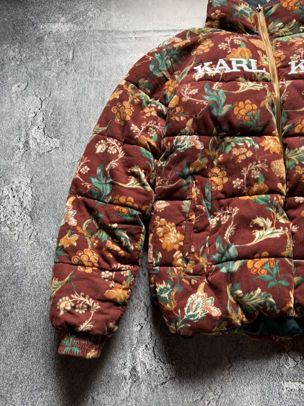 Karl Kani Karl Kani Reversible Corduroy Puffer Jacket Rare Hype Print Size US S / EU 44-46 / 1 - 3 Thumbnail