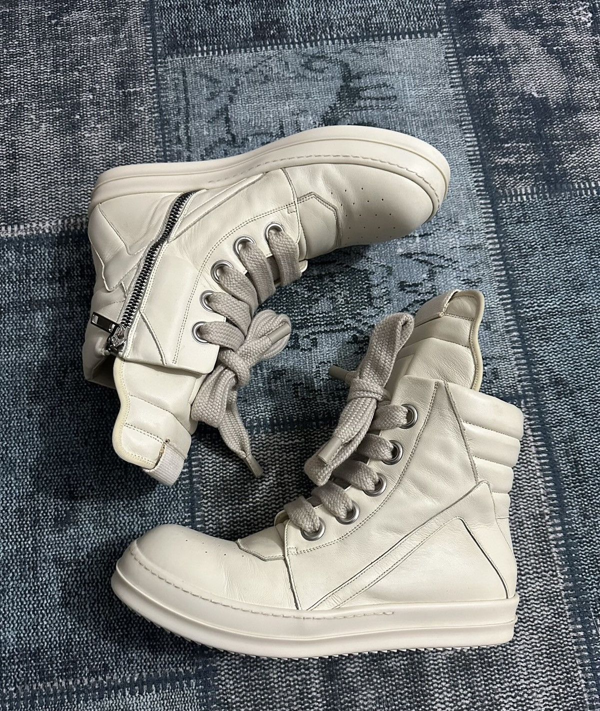 Rick Owens Rick Owens mainline, thick laces, inverted triangle Size US 10 / EU 43 - 1 Thumbnail