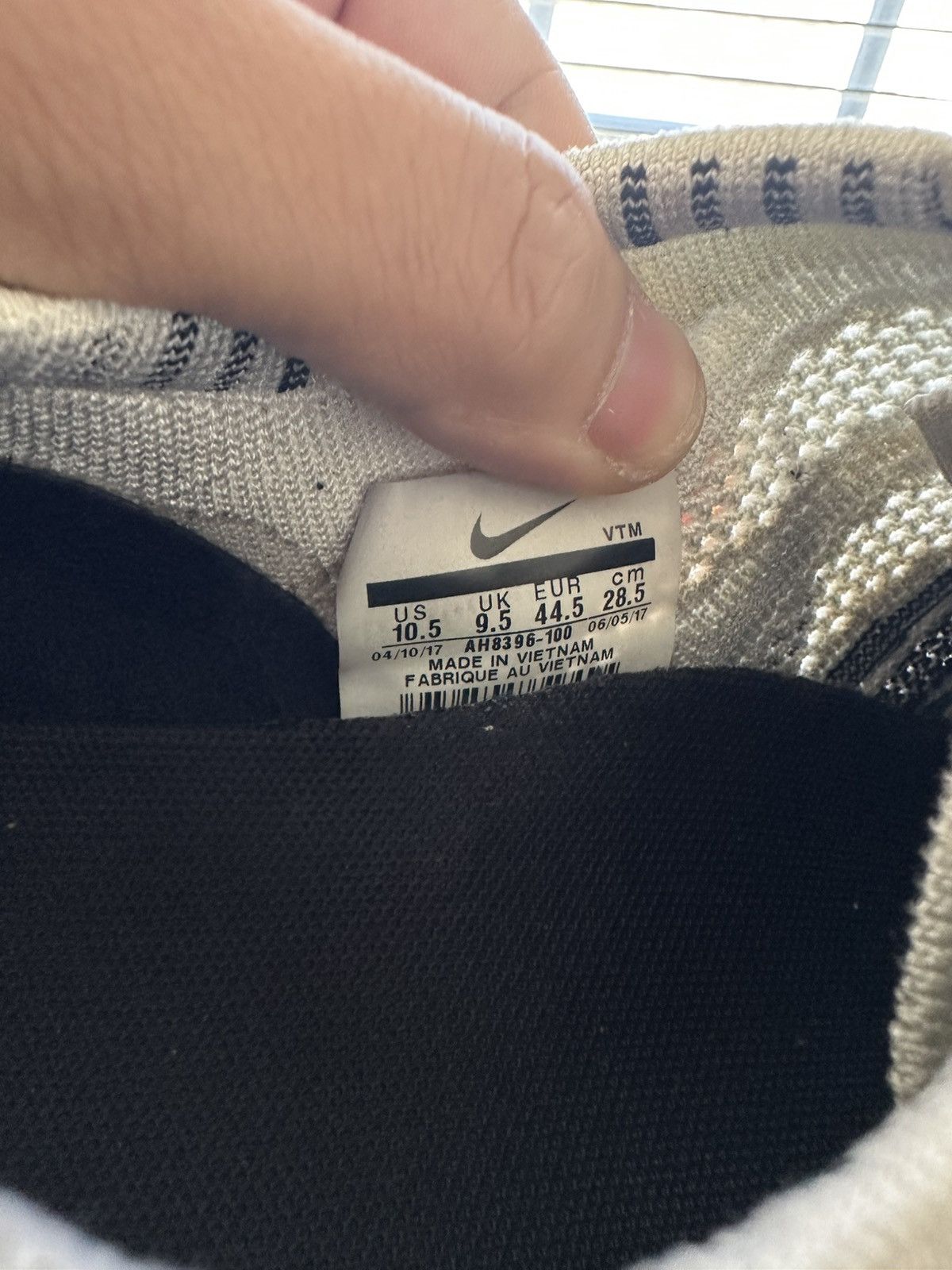 Nike 2017 Nike Flyknit Trainer Size US 10.5 / EU 43-44 - 5 Thumbnail