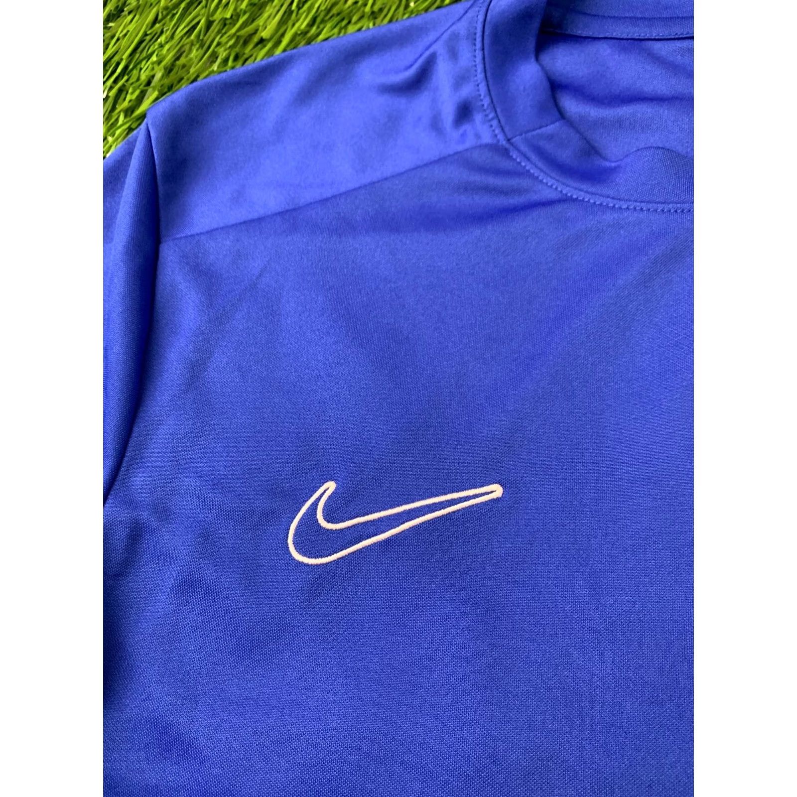 Nike Nike Academy Dri-Fit Original 2025 Men Football Shirt Jersey Tee L Blue Nike Academy Dri-Fit Football Shirt Men L Blue Size US L / EU 52-54 / 3 - 4 Thumbnail