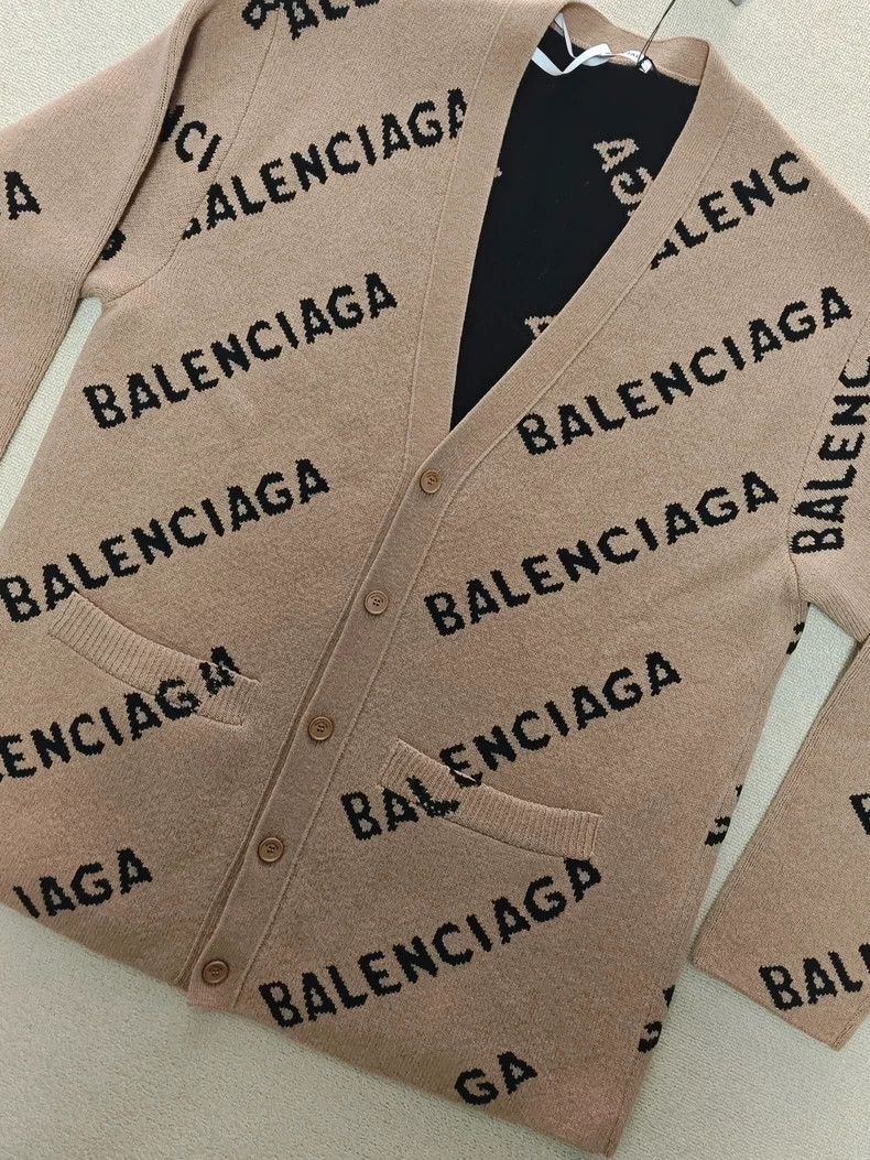 Balenciaga Balenciaga 22ss knitted sweater with full logo sweater 2502 Size US M / EU 48-50 / 2 - 3 Thumbnail