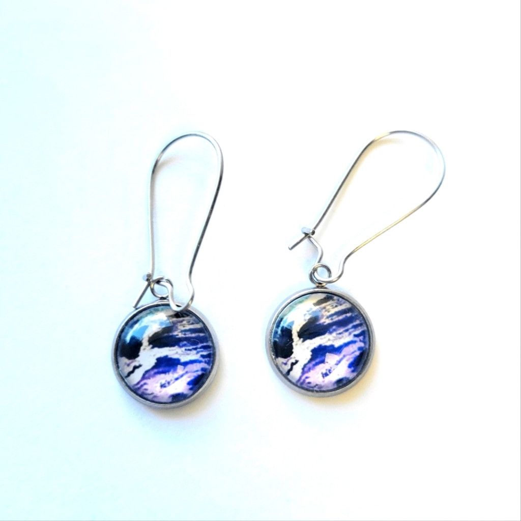 Handmade Blue and White Round abstract Latch Back Drop Earrings Size ONE SIZE - 1 Thumbnail