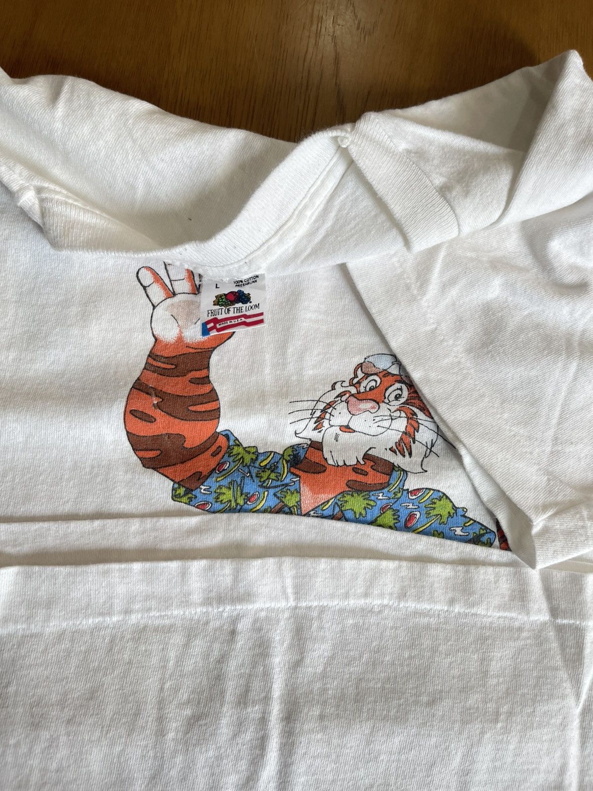 Vintage Vintage 90s Esso Mascot Tiger T shirt Size US L / EU 52-54 / 3 - 6 Thumbnail