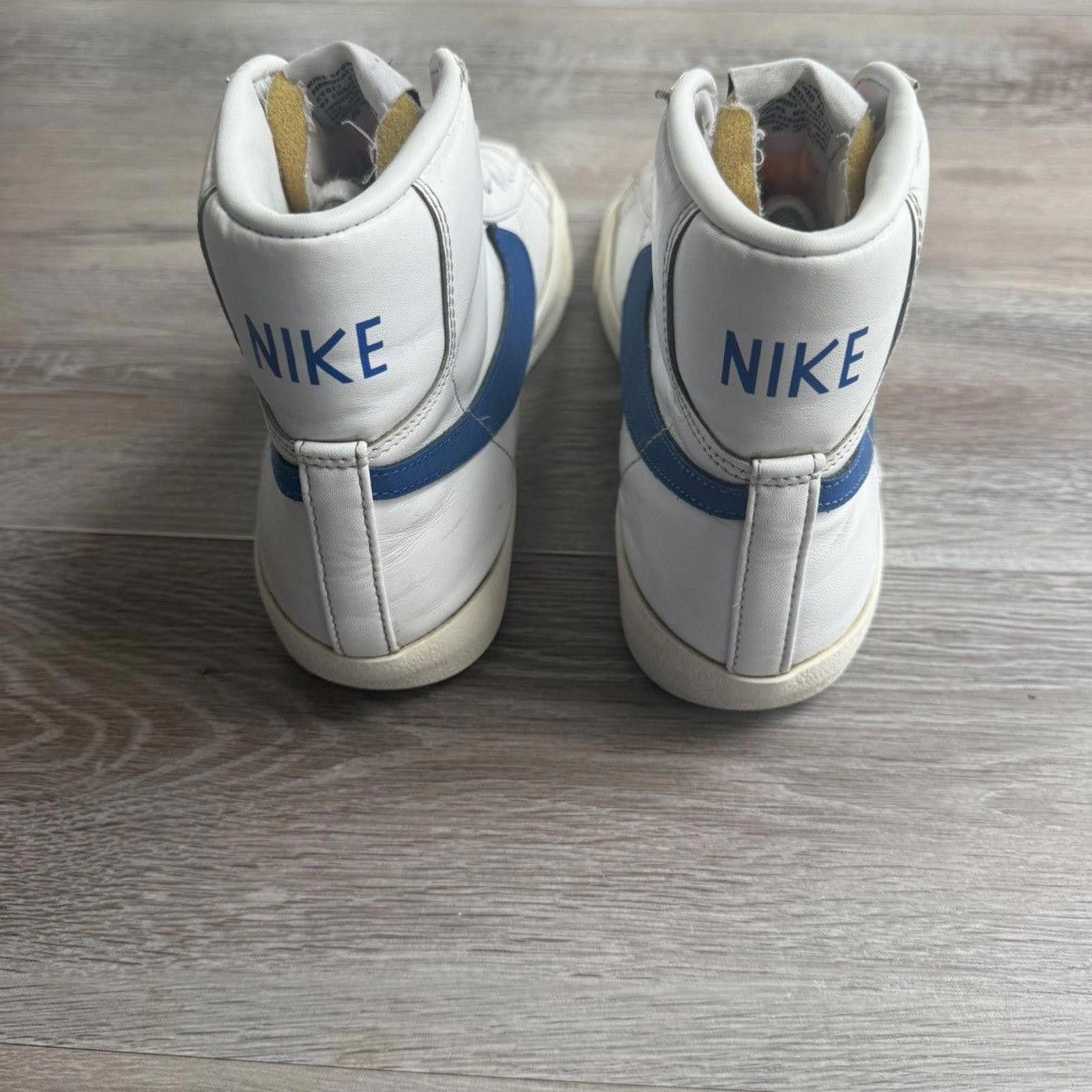 Nike NIKE • Nike Blazer Mid 77 "White/Game Royal" (7M) Size US 7 / EU 40 - 7 Thumbnail