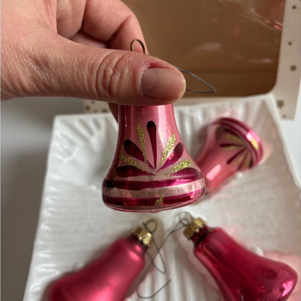 Designer 4 Vintage Pink Christmas Bell Ornaments Size ONE SIZE - 2 Thumbnail