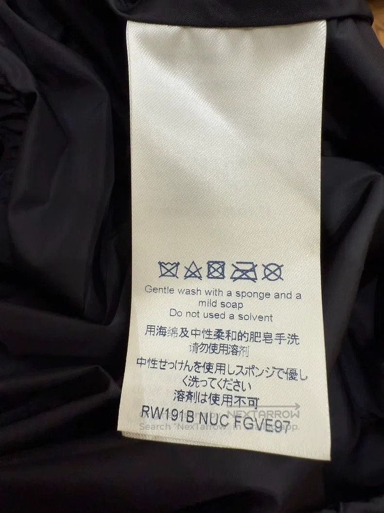 Louis Vuitton Louis Vuitton Black bat sleeve jacket Size XS / US 0-2 / IT 36-38 - 4 Thumbnail
