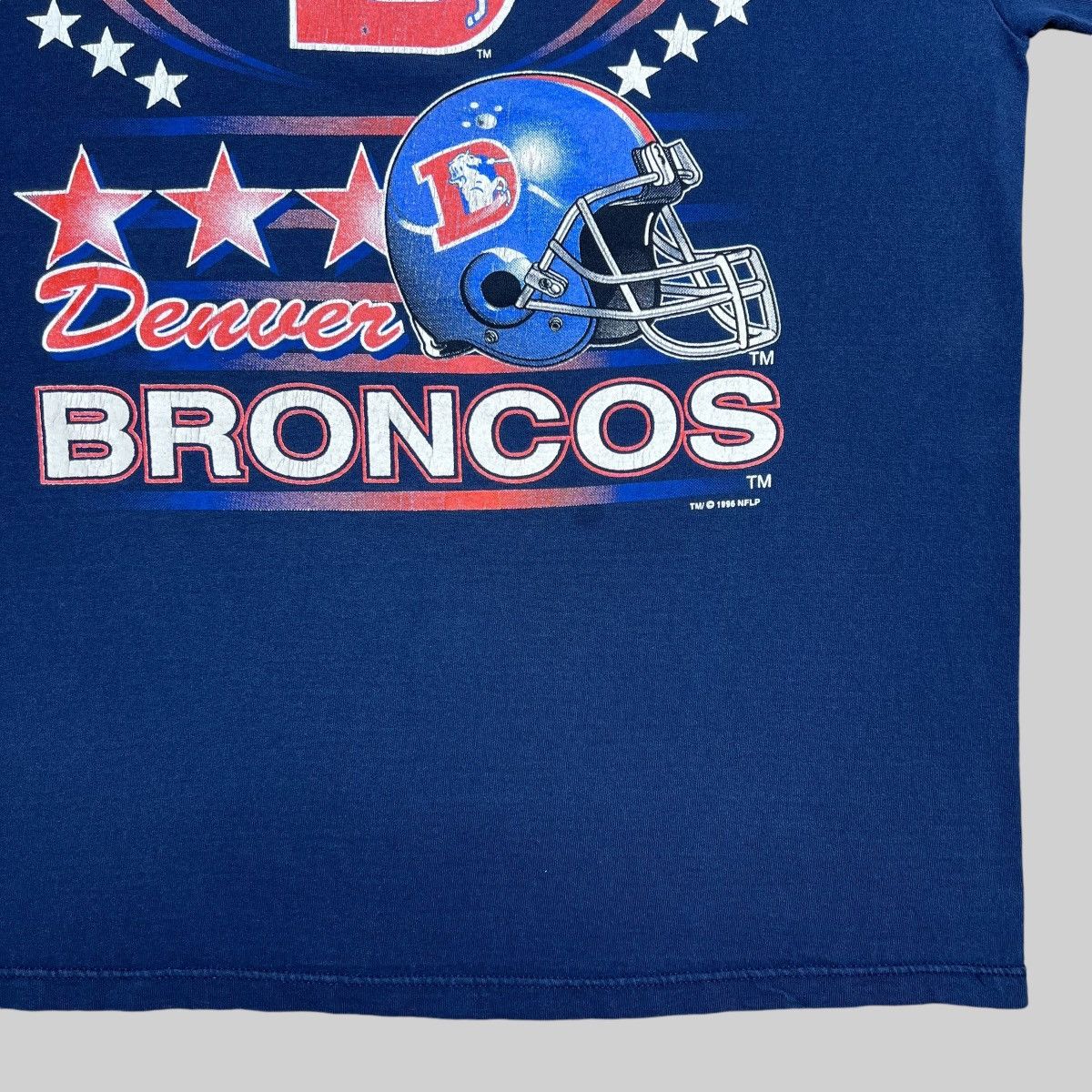 Logo 7 × NFL × Vintage Vintage 1996 NFL Denver Broncos Spell Out Graphic Logo 7 Tee Size US XL / EU 56 / 4 - 5 Thumbnail
