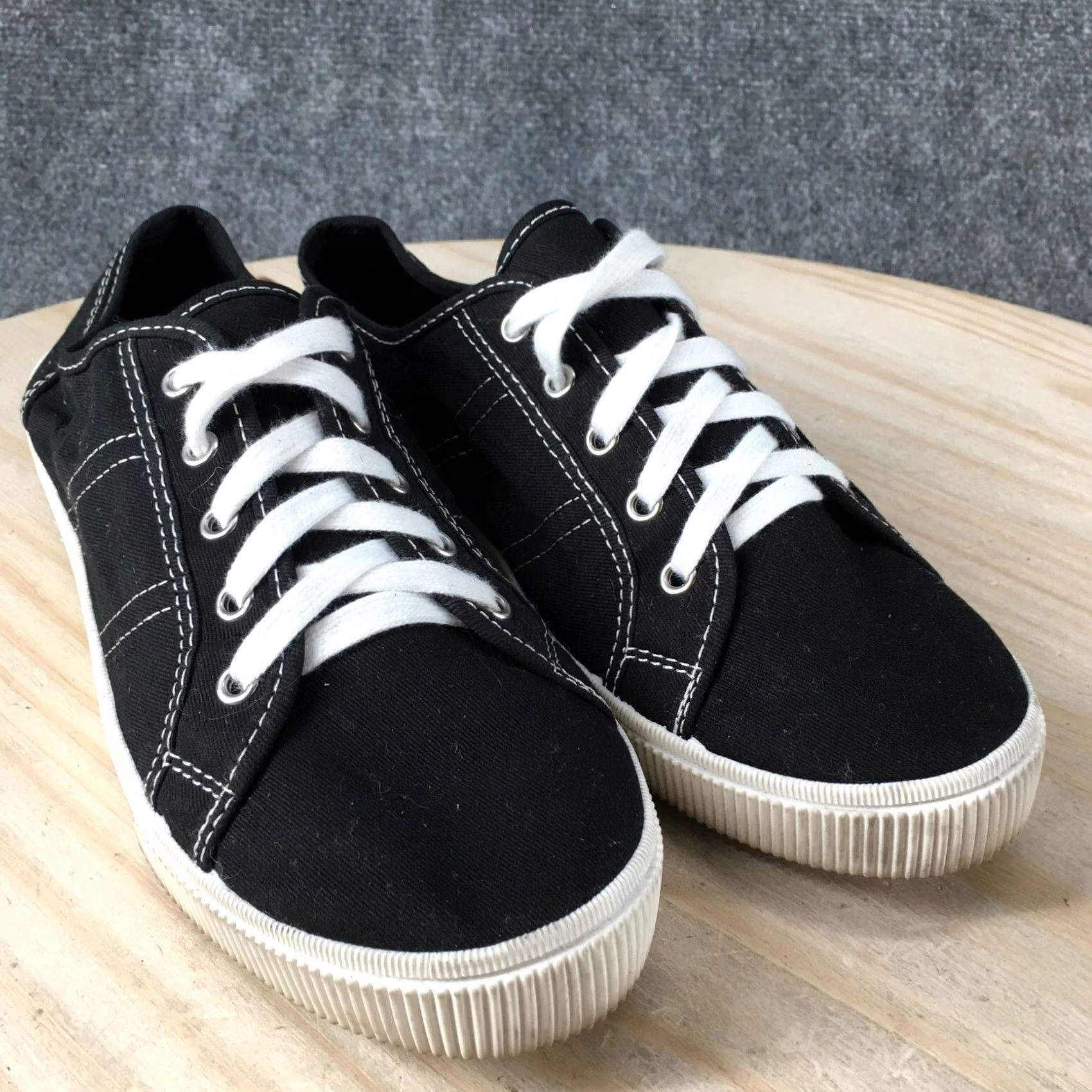 H&M H&M Shoes Ladies 8 Low Top Lace Up Trainers Canvas Casual Black Sneakers Size M / US 6-8 / IT 42-44 - 3 Thumbnail