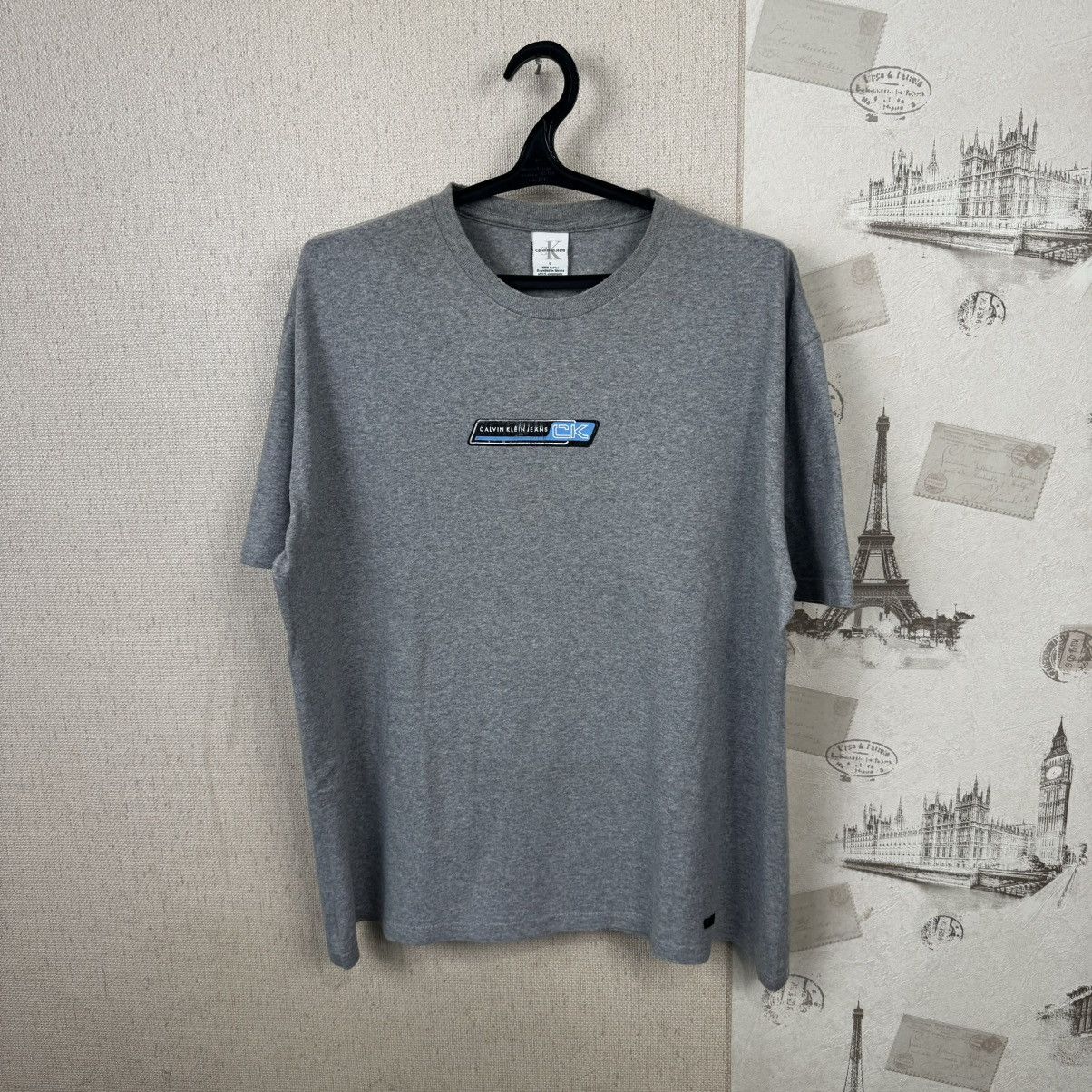 Calvin Klein × Vintage Vintage Calvin Klein T shirt Oversized Relaxed Gray Sz L Size US L / EU 52-54 / 3 - 1 Thumbnail