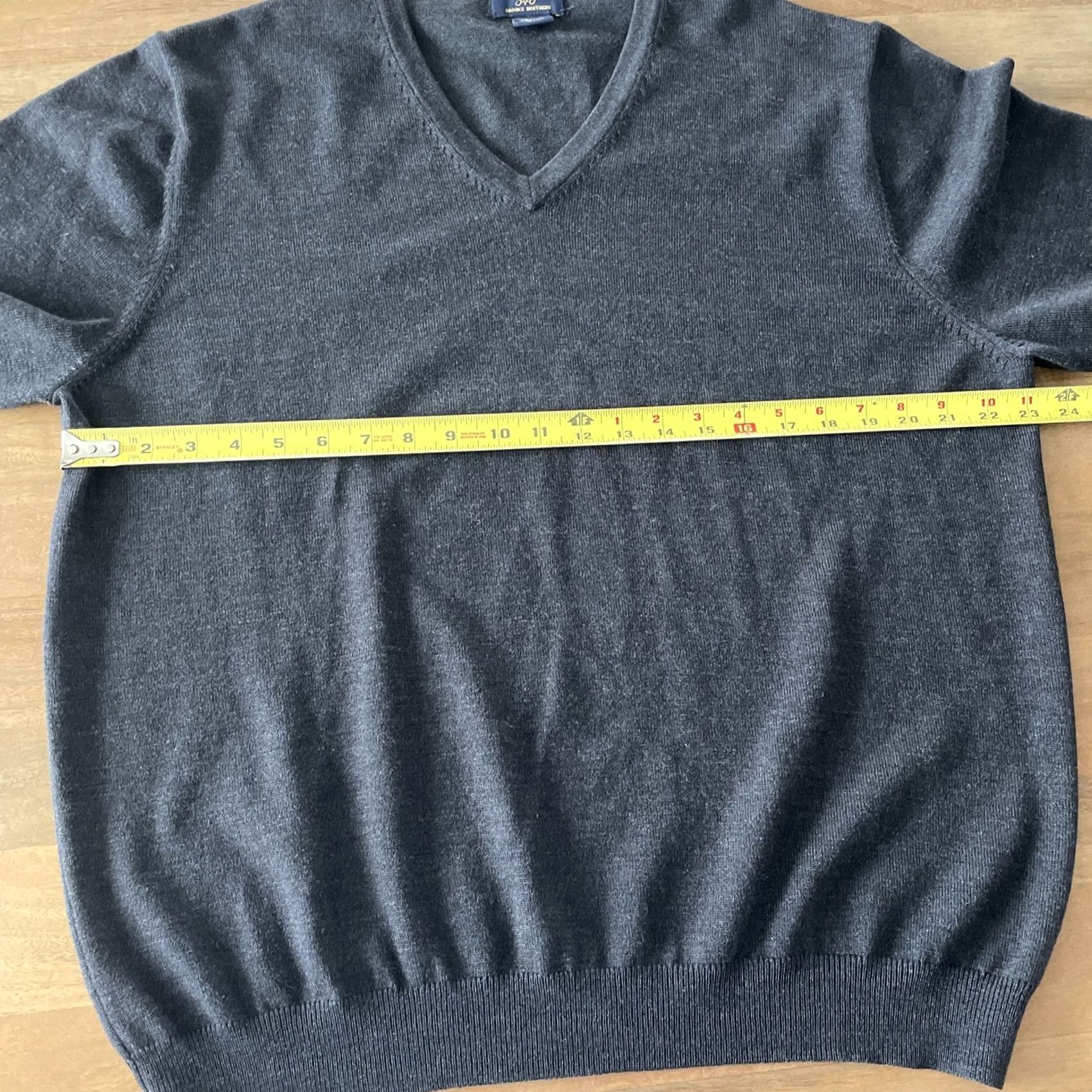 Brooks Brothers Brooks Brothers Sweater Mens XL Merino Wool V-Neck Pullover Knit Long Sleeve Dark Gray/Gray Tie-Dyed? No, solid. Size US XL / EU 56 / 4 - 5 Thumbnail