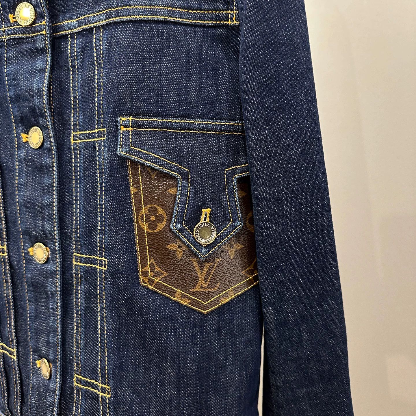 Louis Vuitton LV Monogram colorblock pocket denim jacket 36 Size XS / US 0-2 / IT 36-38 - 6 Thumbnail