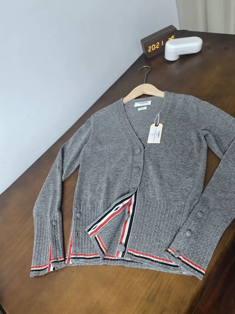 Thom Browne Thom Browne Cashmere Cardigan Size XS / US 0-2 / IT 36-38 - 1 Thumbnail