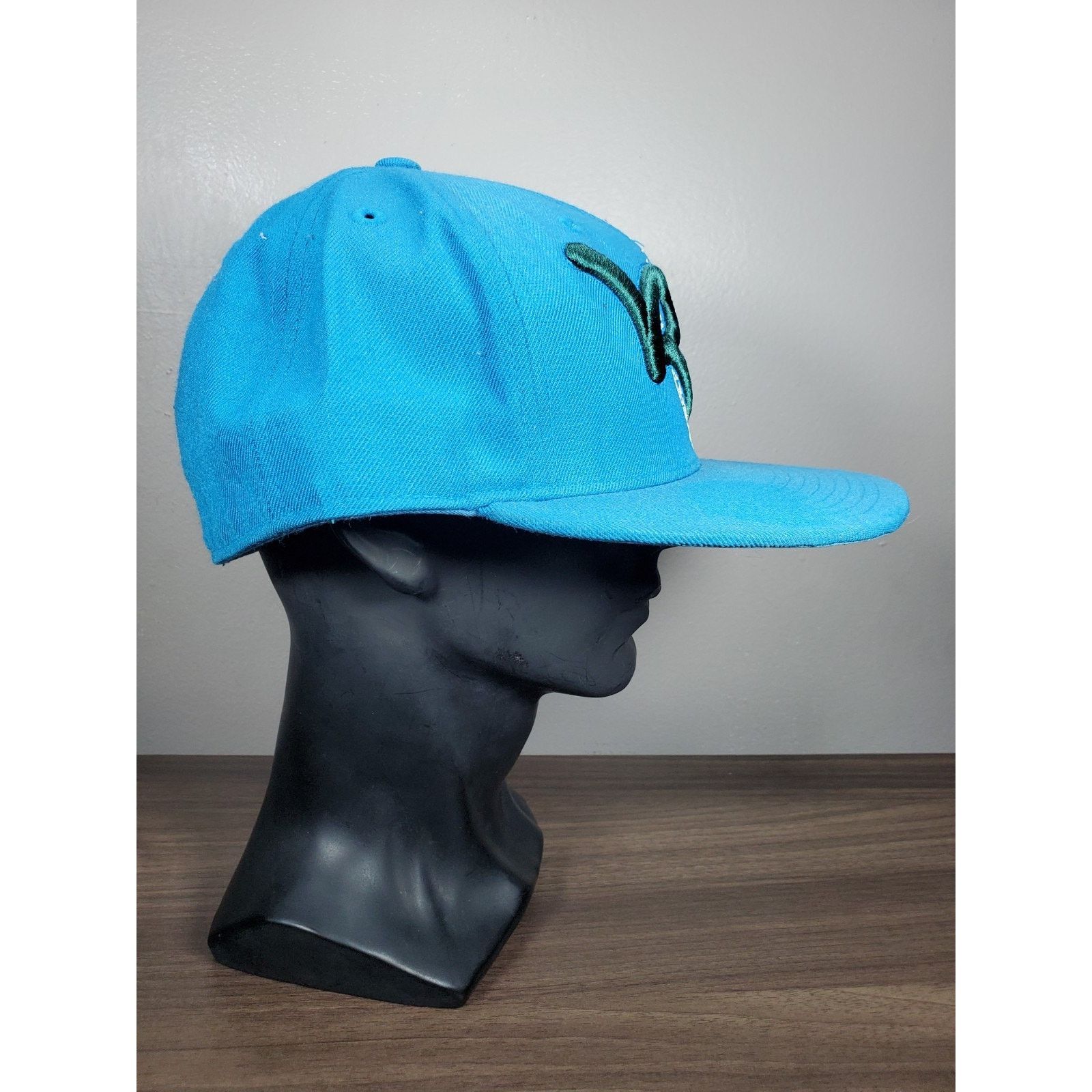 Rocawear Rocawear Teal Blue Cap Hat Sz 7 1/4 JAY Z Faded Logo *READ* Size ONE SIZE - 9 Thumbnail