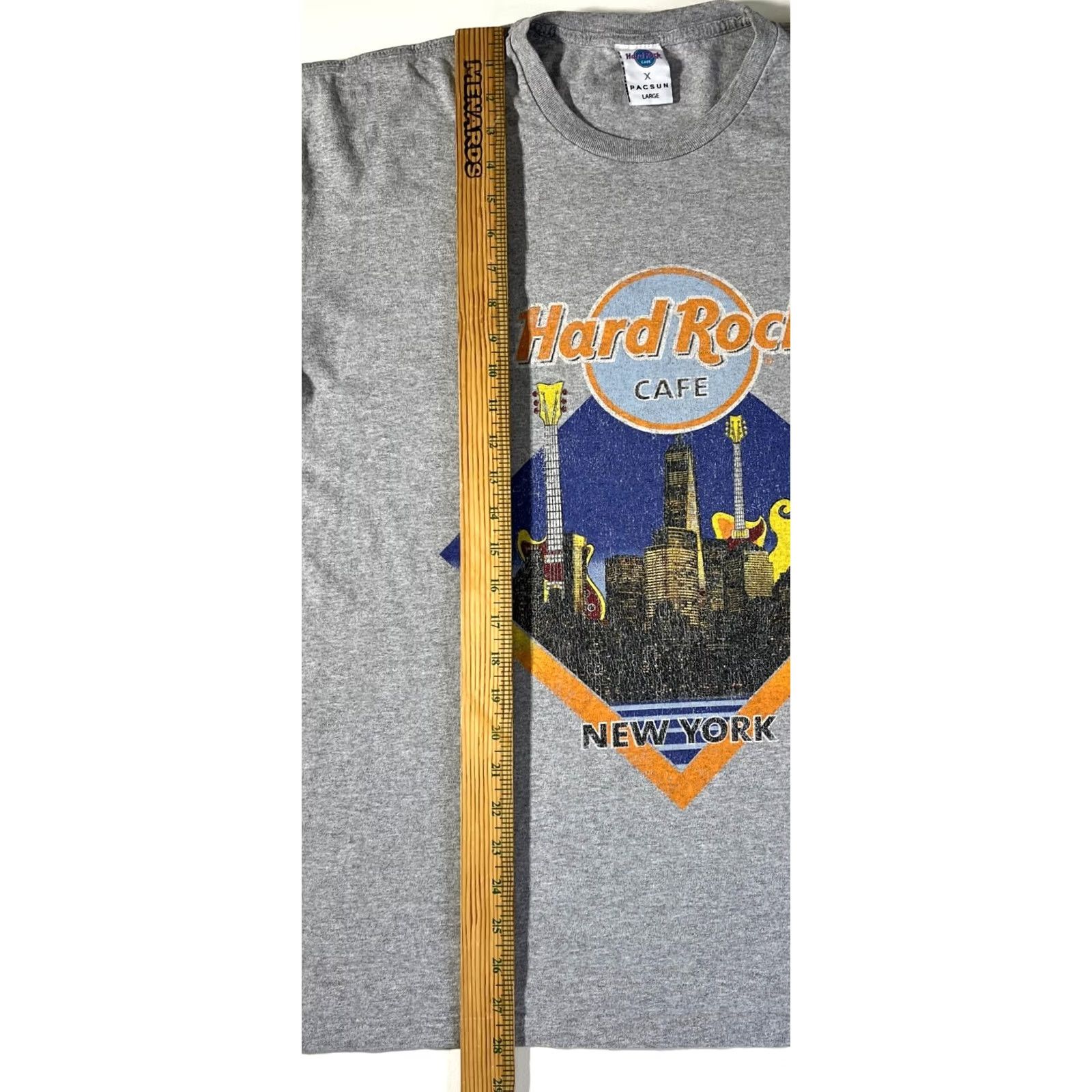 Pacsun VINTAGE PacSun Hard Rock Cafe New York T-Shirt Sz L Mens Gray Cotton Blend Short Sleeve Crew Neck Graphic Print 90s Rock Fashion Men's T-Shirt Size US L / EU 52-54 / 3 - 7 Thumbnail