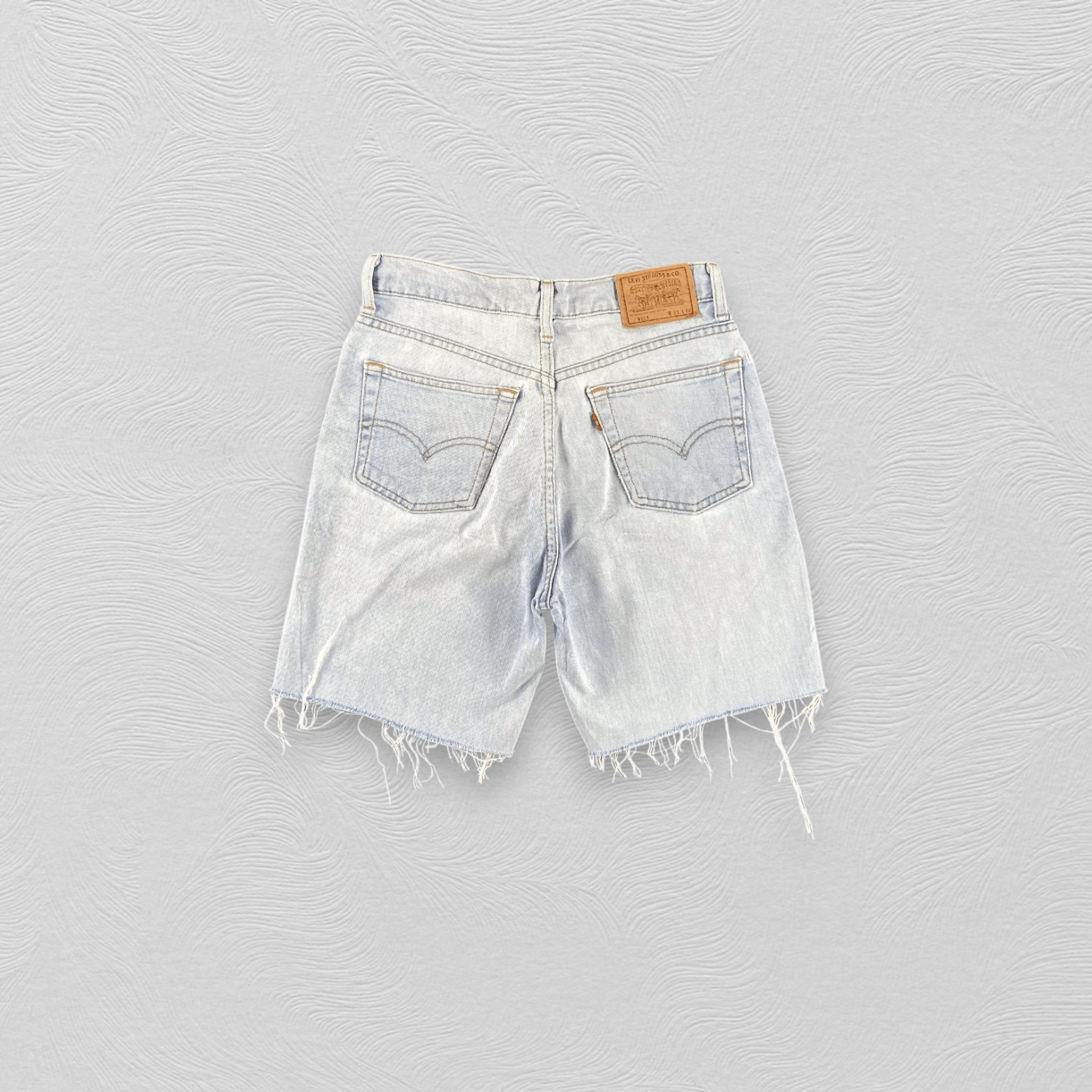 Levi's Vintage Levis 517 Jeans Faded Blue Short Pants KJ3453 Size US 27 - 2 Thumbnail