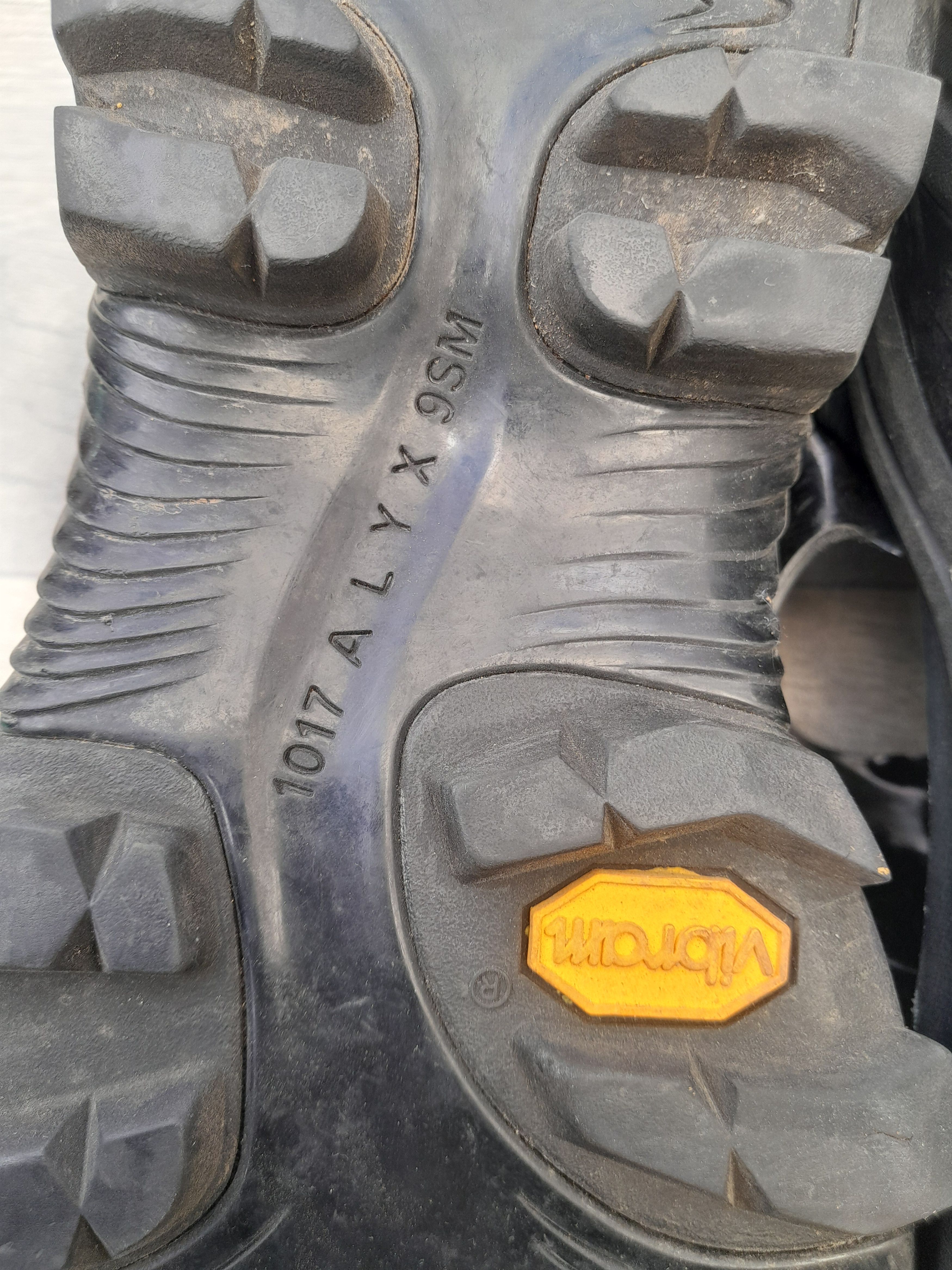 1017 ALYX 9SM 1017 ALYX 9SM Vibram sole sandals Size US 6 / IT 36 - 7 Thumbnail