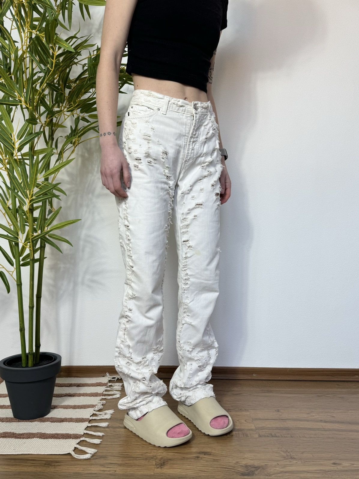 Just Cavalli ROBERTO CAVALLI FLARE DISTRESSED OPIUM STYLE PANTS Size 30" / US 8 / IT 44 - 2 Thumbnail