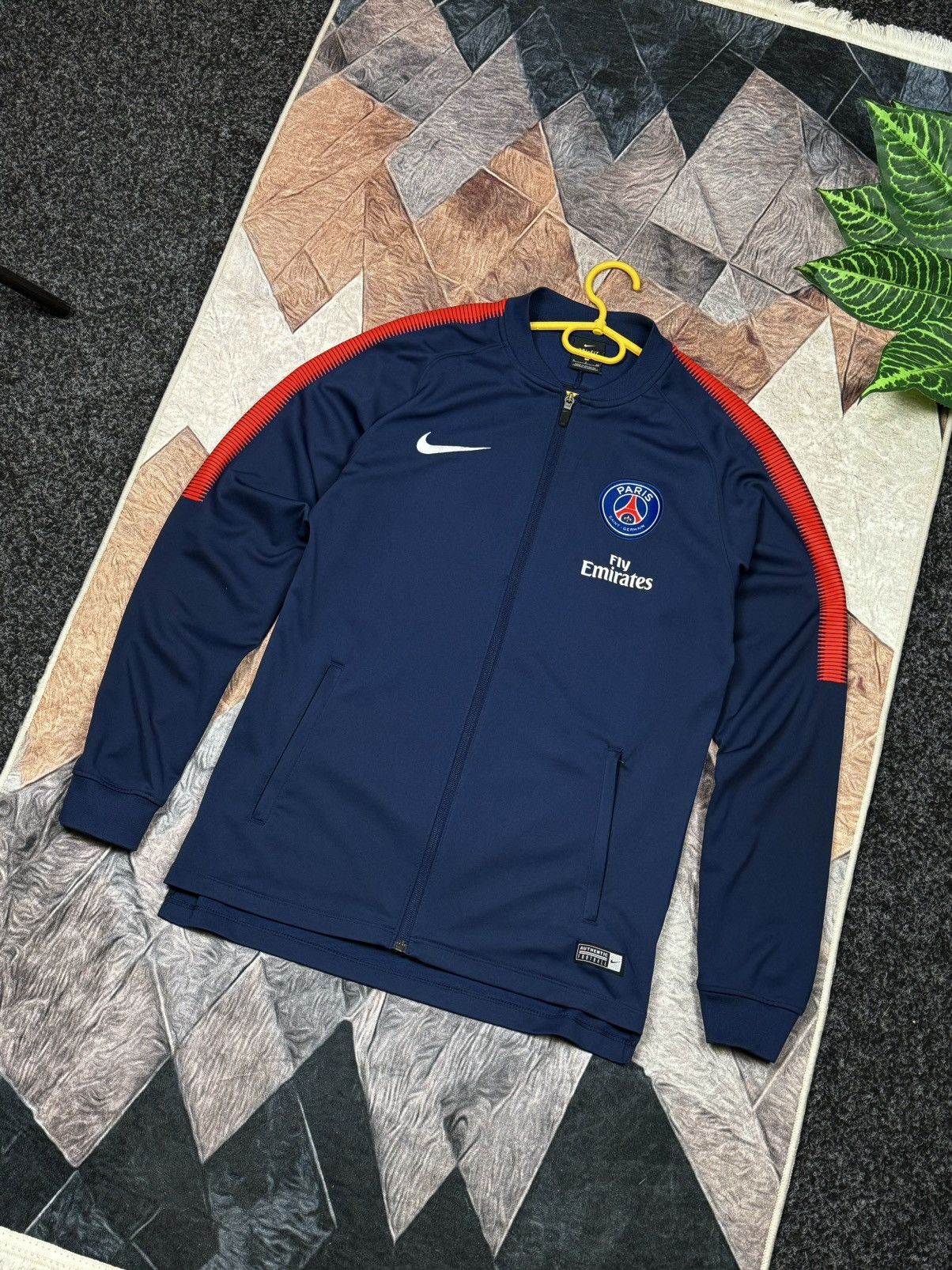 Nike Nike PSG Paris Saint Germain Bomber Size S Size US S / EU 44-46 / 1 - 11 Thumbnail