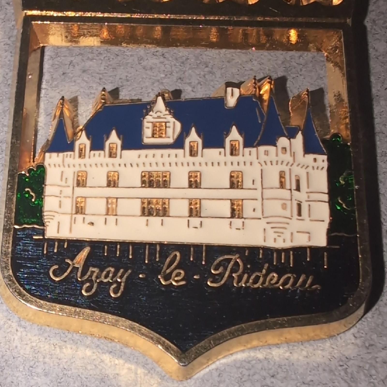 Other Gold Tone and Blue Keychain w/ Castle Design Azay-le-rideau Size ONE SIZE - 4 Thumbnail