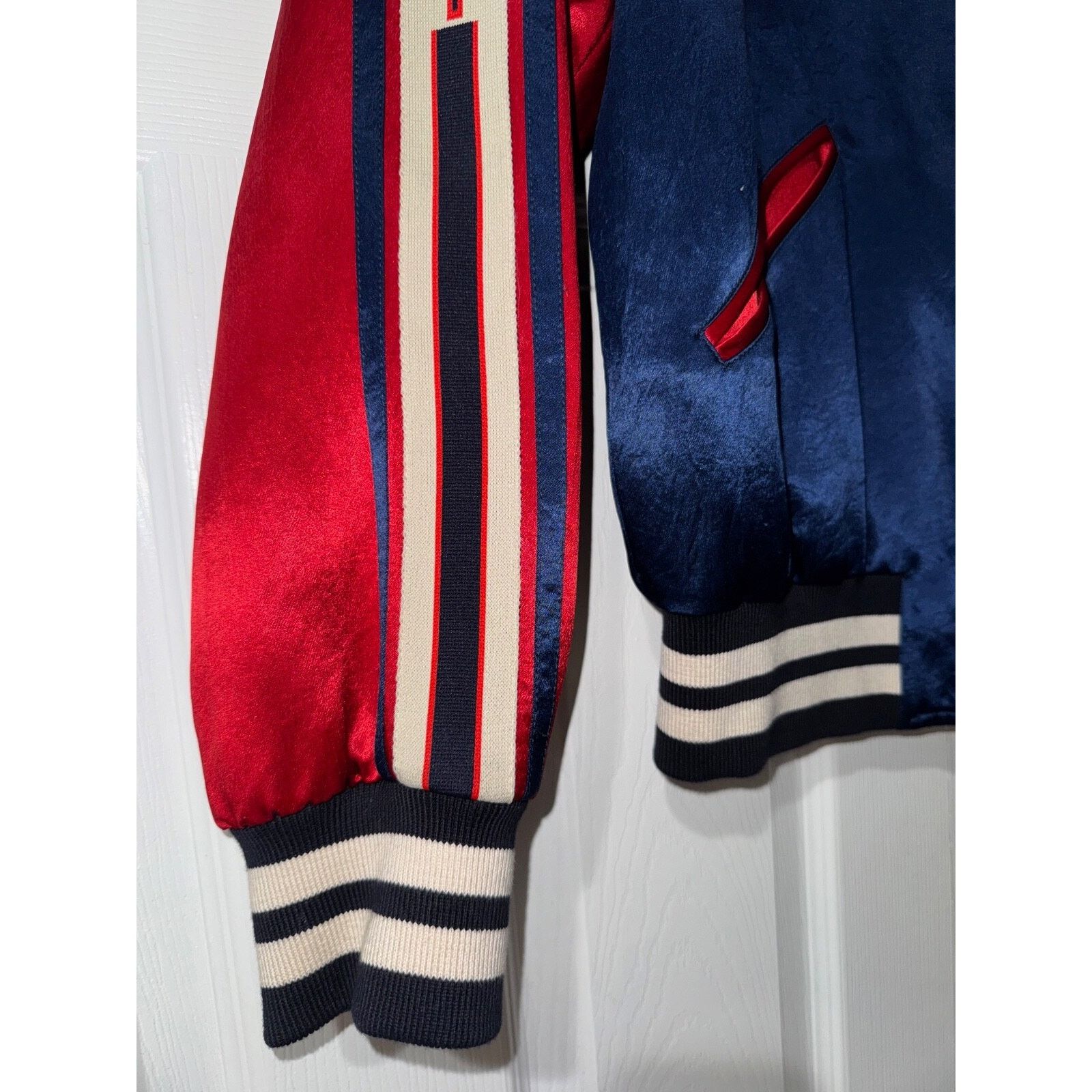 Gucci Gucci Silk Acetate Reversible Bomber Souvenir Jacket 48 Size US M / EU 48-50 / 2 - 15 Thumbnail