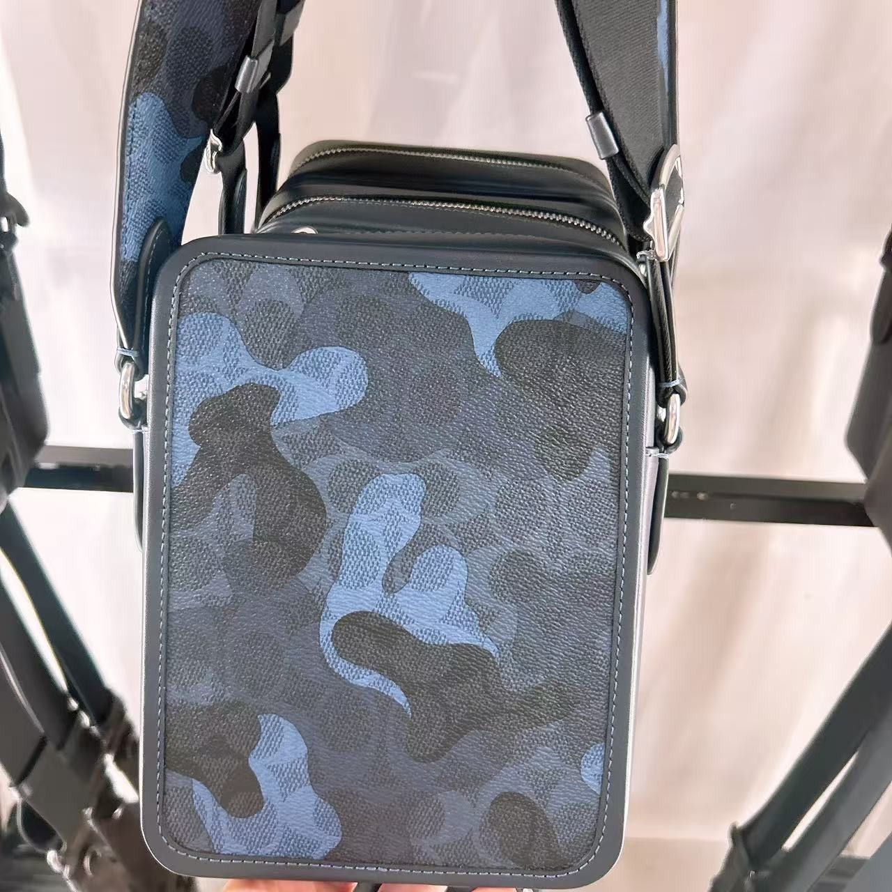 Coach Sullivan Crossbody Bag In Signature Camo Print CDR04 Size ONE SIZE - 6 Thumbnail