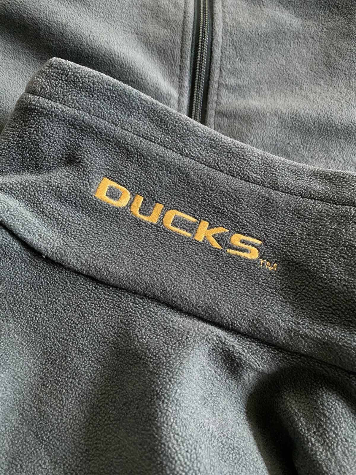 Columbia × NHL × Vintage Vintage Columbia Fleece Jacket Y2K Oregon Ducks Size US M / EU 48-50 / 2 - 10 Thumbnail