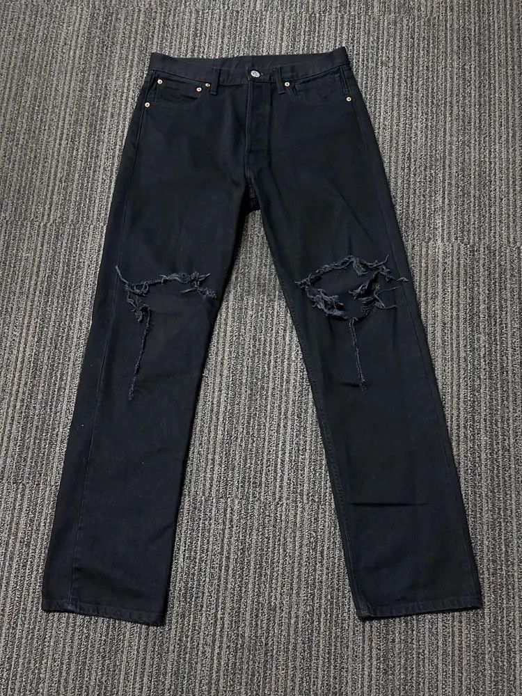パンツ VETEMENTS destroyed baggy jeans 28 Vetements Destroyed Baggy Jeans In Black | ModeSens