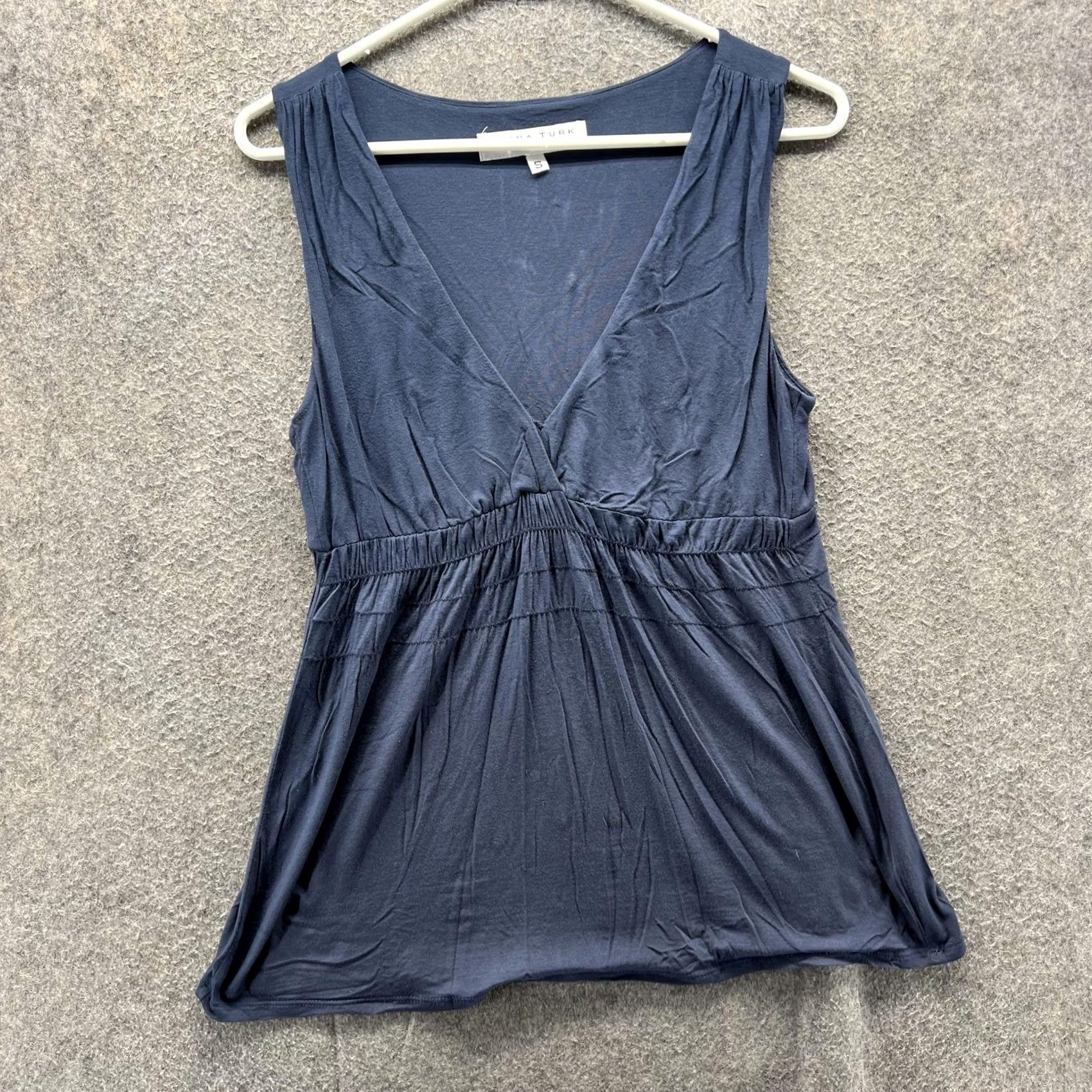 Trina Turk VINTAGE Trina Turk Tank Top Womens Small Blue Modal V-Neck Sleeveless Empire Waist Soft Size S / US 4 / IT 40 - 2 Thumbnail