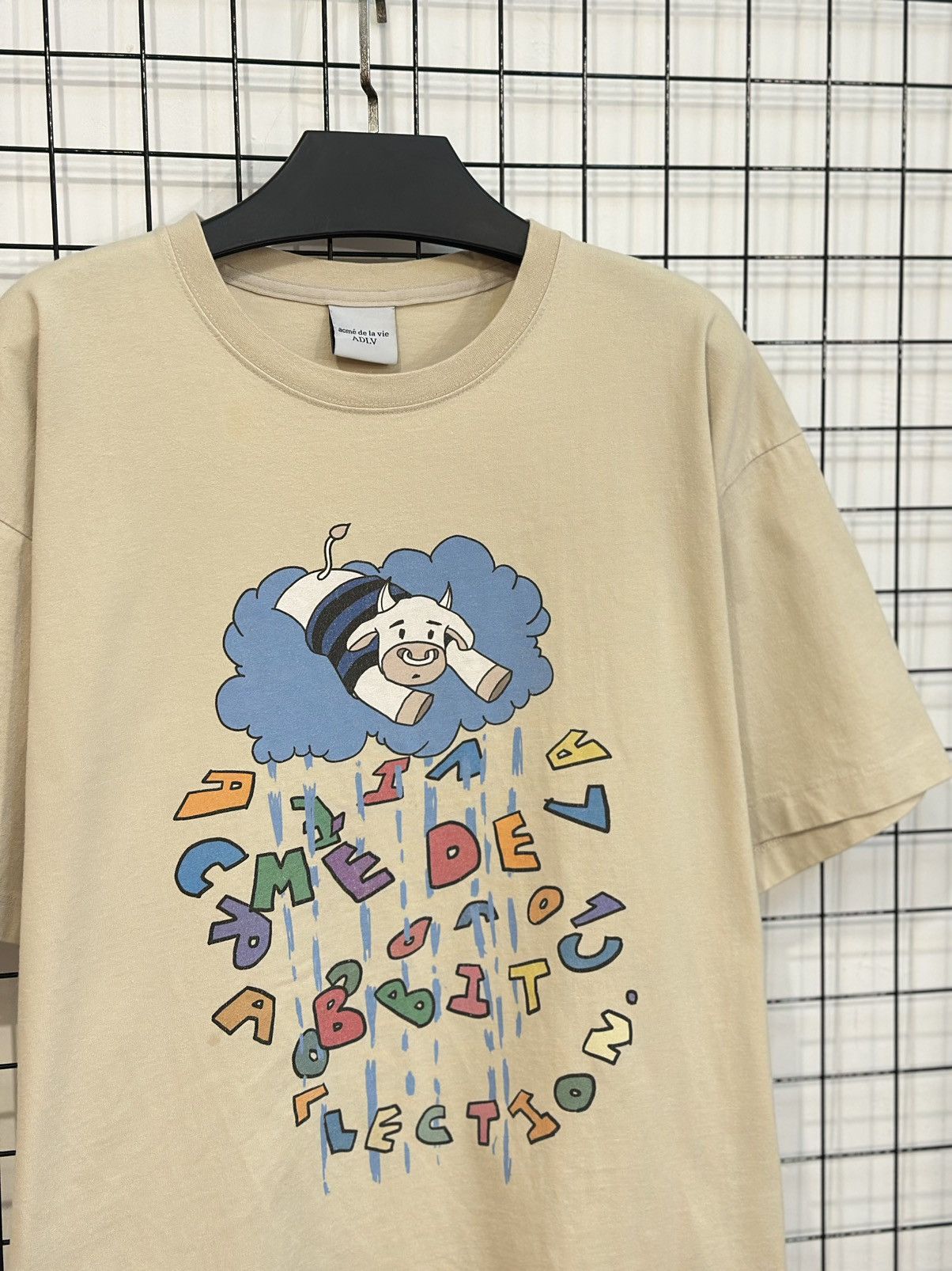 acme de la vie Acme De La Vie (ADLV) Cow Print T-shirt. Size US XL / EU 56 / 4 - 2 Thumbnail