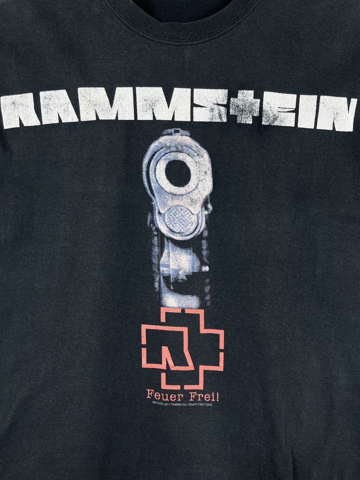 Band Tees × Vintage 2002 Rammstein Feuer Frei Fire Freely Gun Vintage Tshirt Size US M / EU 48-50 / 2 - 3 Thumbnail