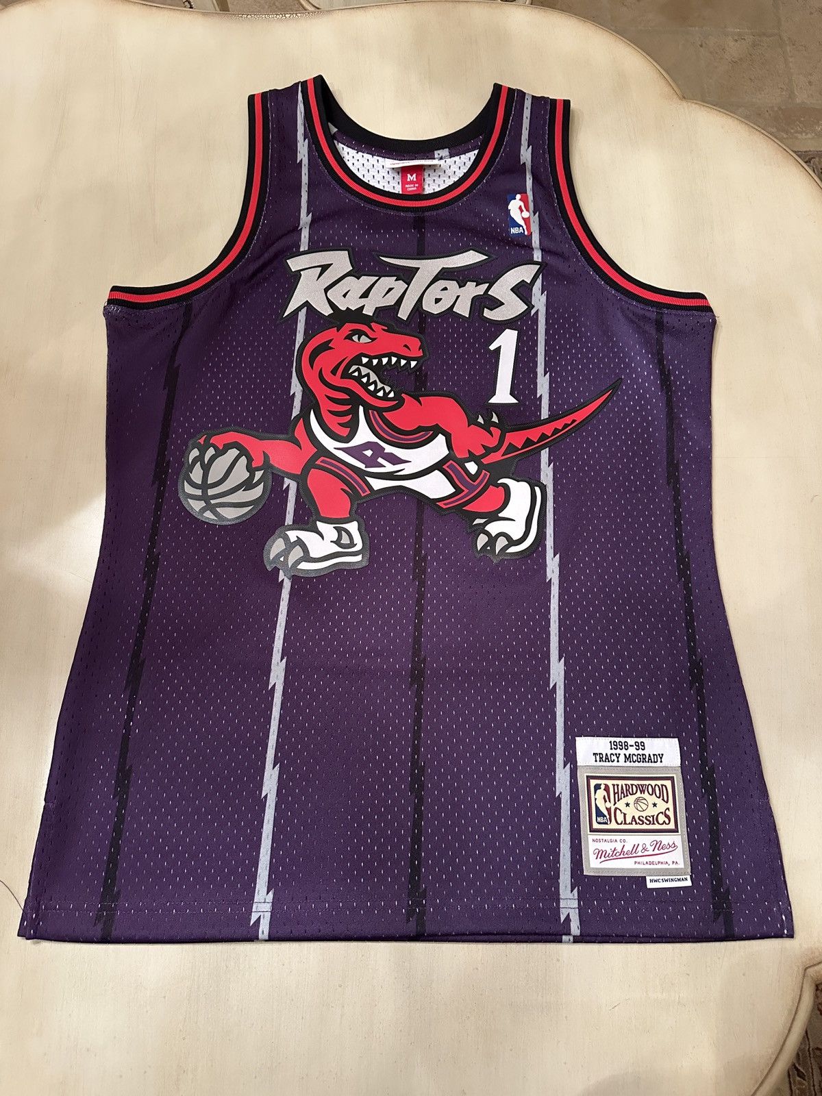 Mitchell & Ness Mitchell & Ness Raptors Mcgrady Jersey Size US M / EU 48-50 / 2 - 1 Thumbnail