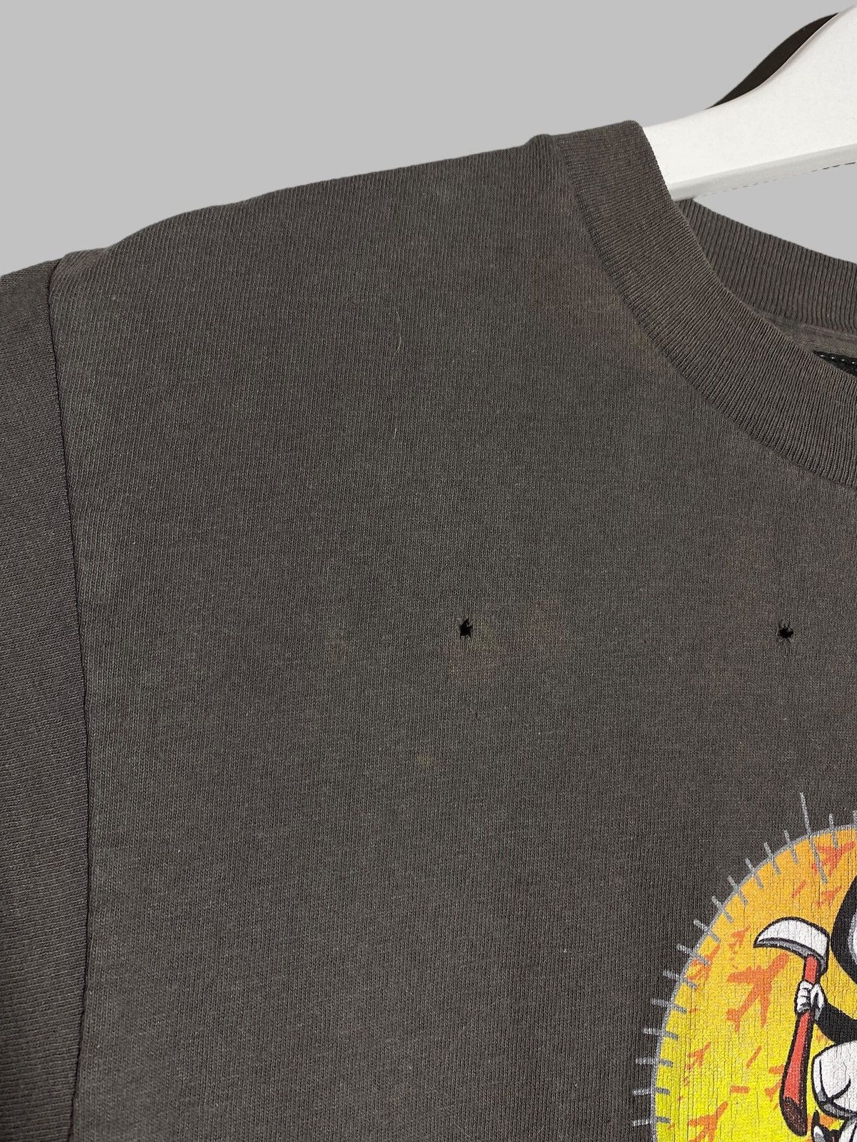 Blind Skateboards 🔥 VINTAGE BLIND SKATEBOARDS USA DISTRESSED T-SSHIRT HOOK UPS Size US S / EU 44-46 / 1 - 9 Thumbnail